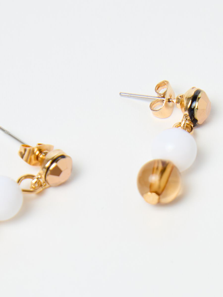 Pendant earrings with balls_2