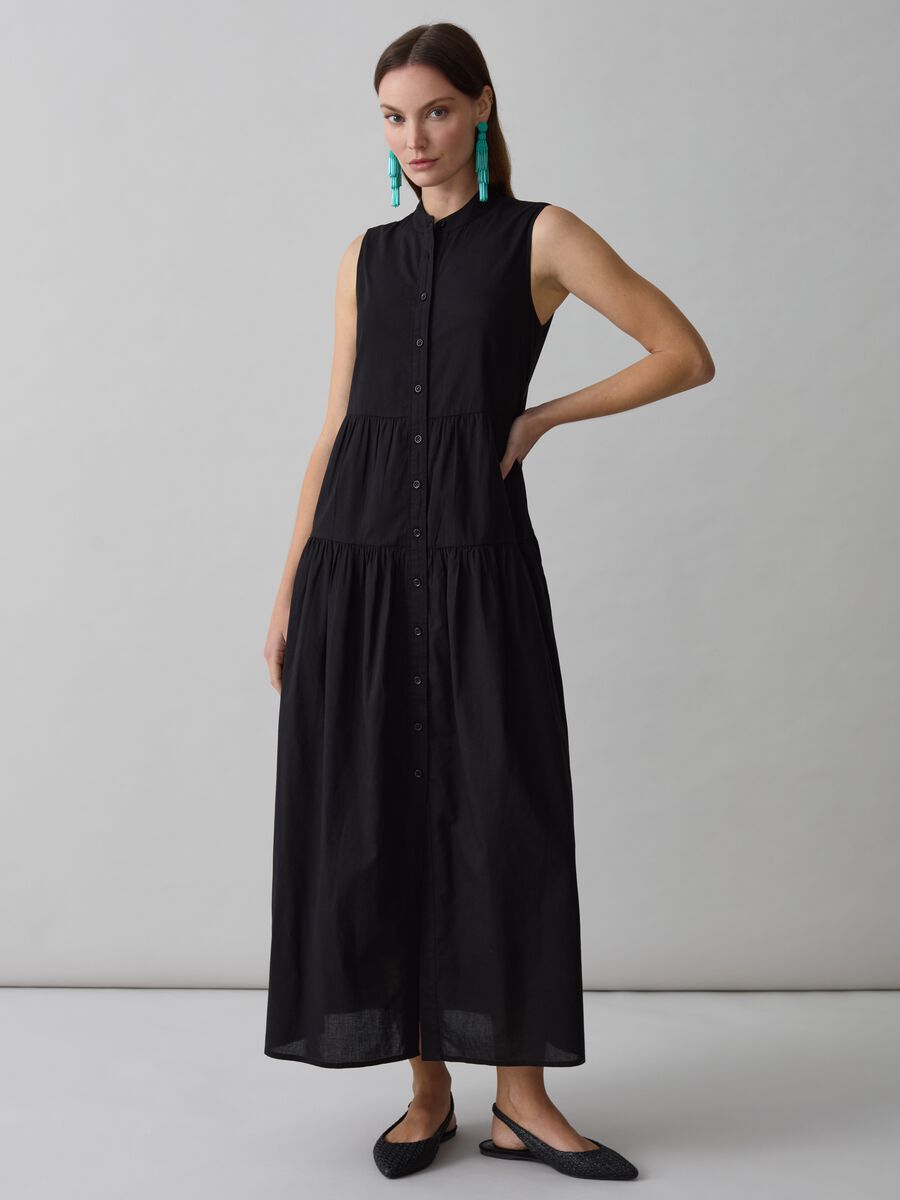 Long sleeveless dress with Mandarin collar_0