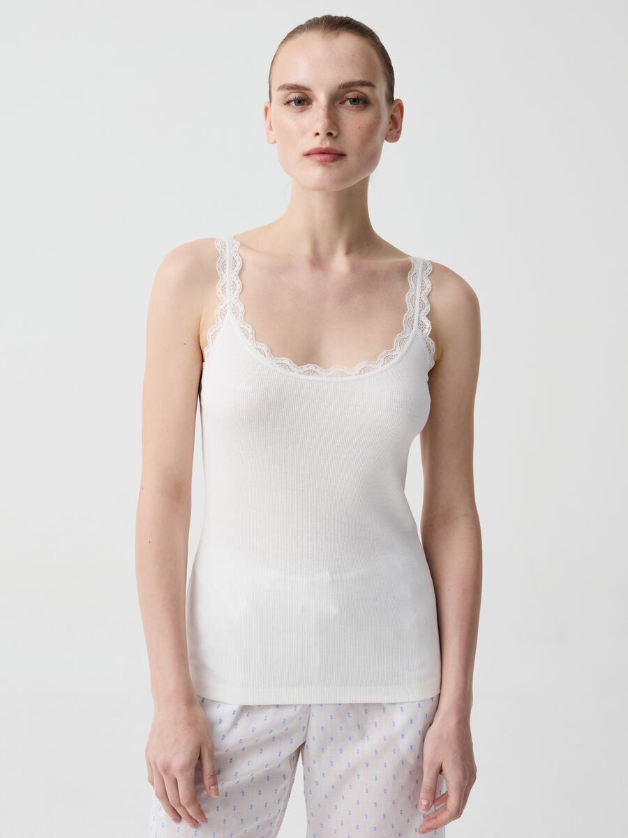 Organic cotton vest with lace_0