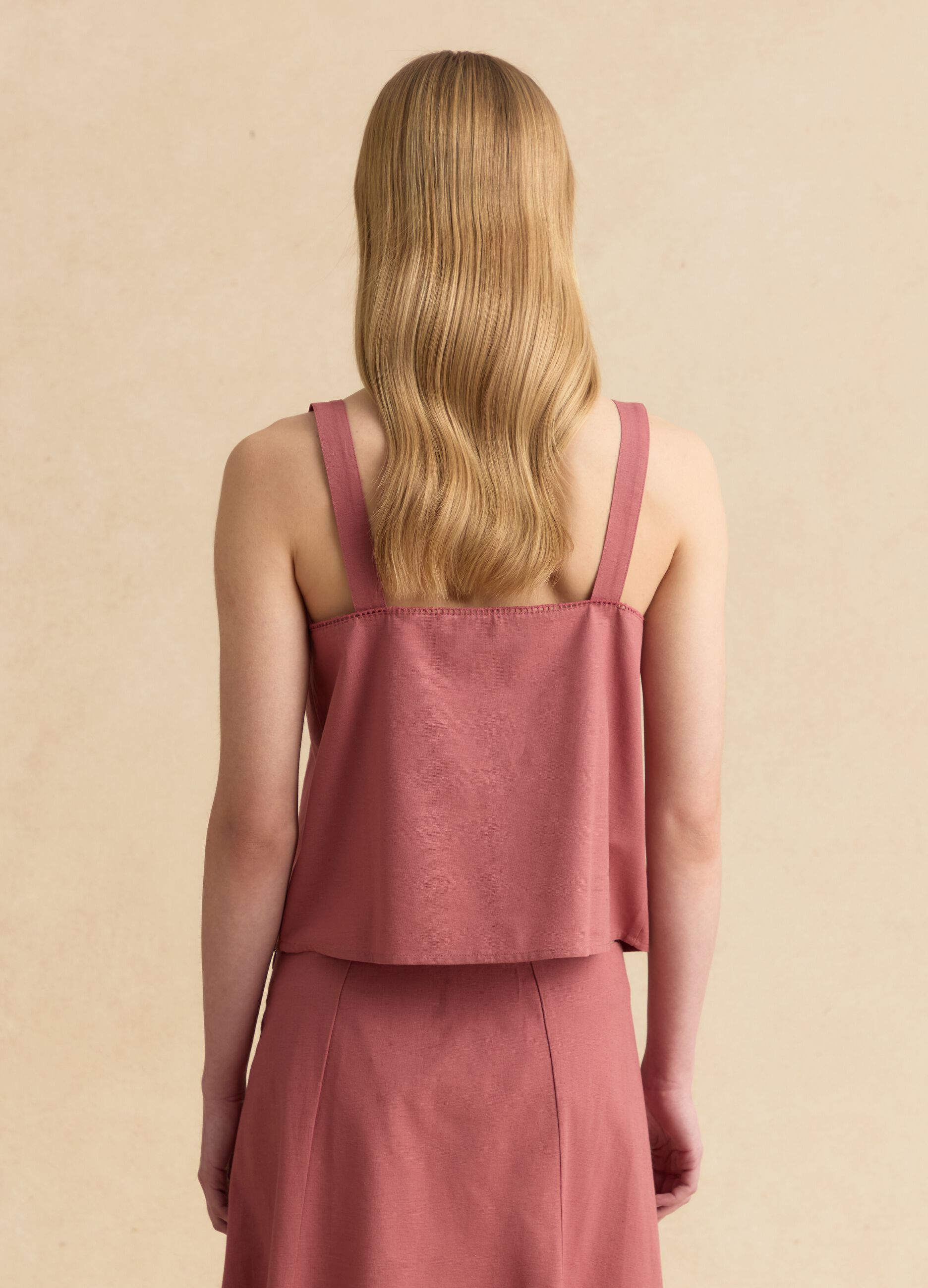 Pink regular fit cotton-linen blend top with lace details