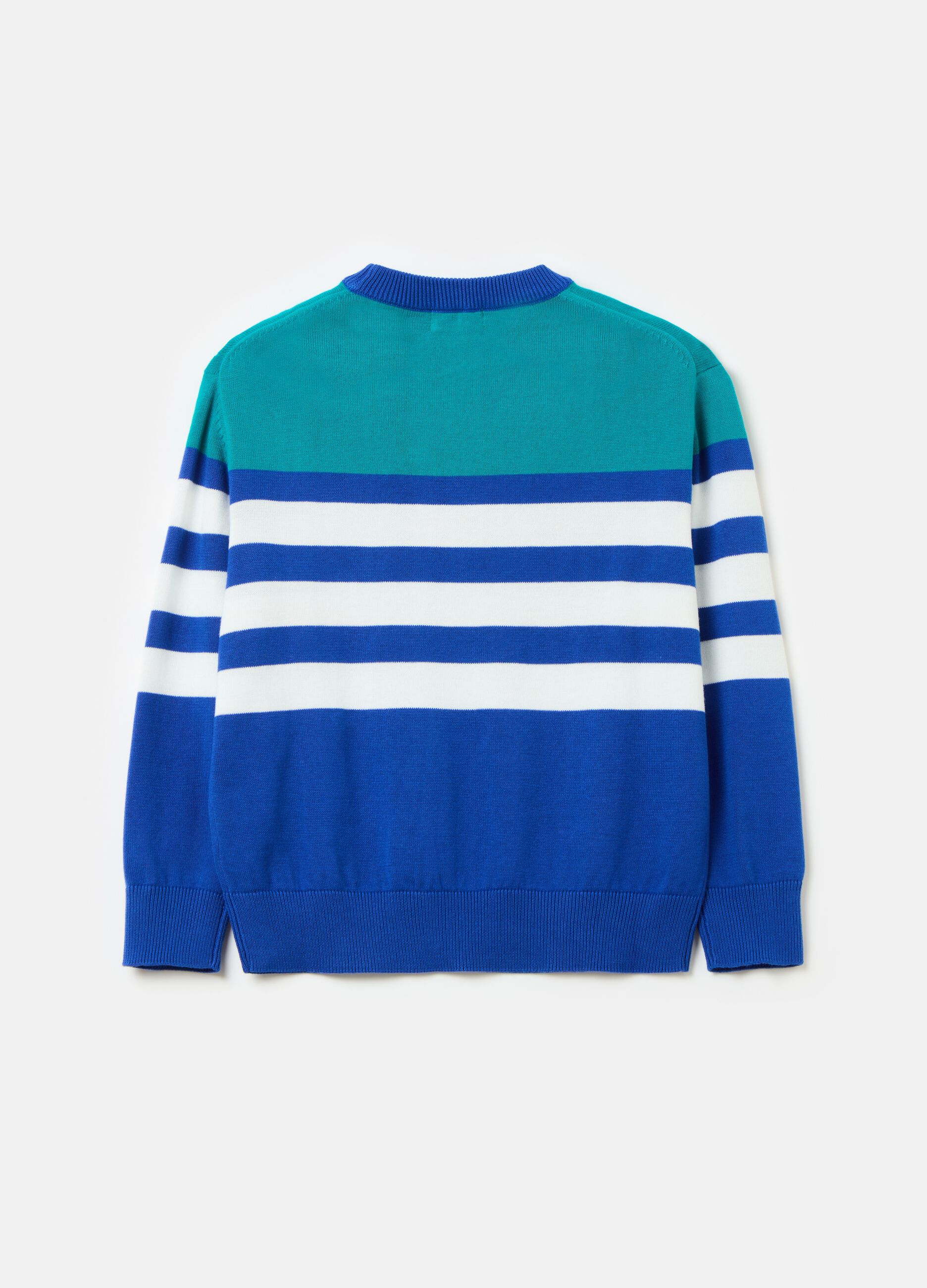 Pullover with round neck and striped design