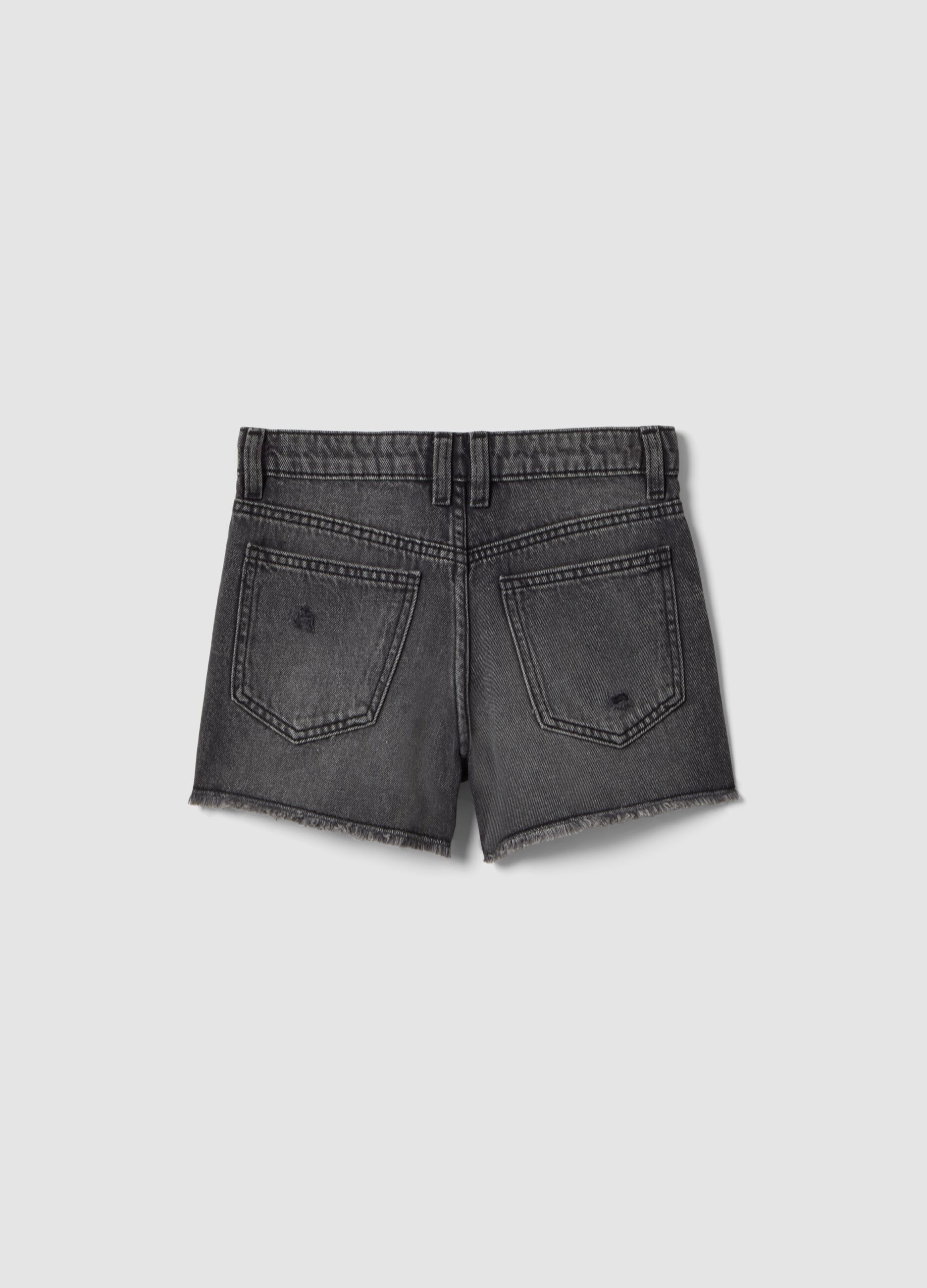 Girls&rsquo; grey pure cotton denim shorts, regular fit with rips