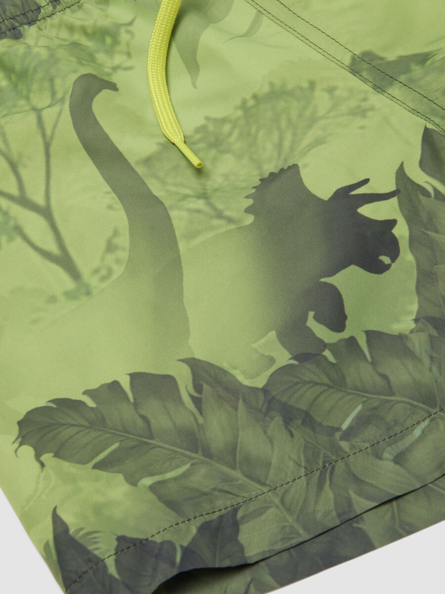 Ba&ntilde;ador tipo b&oacute;xer verde para ni&ntilde;o con estampado de dinosaurios_3