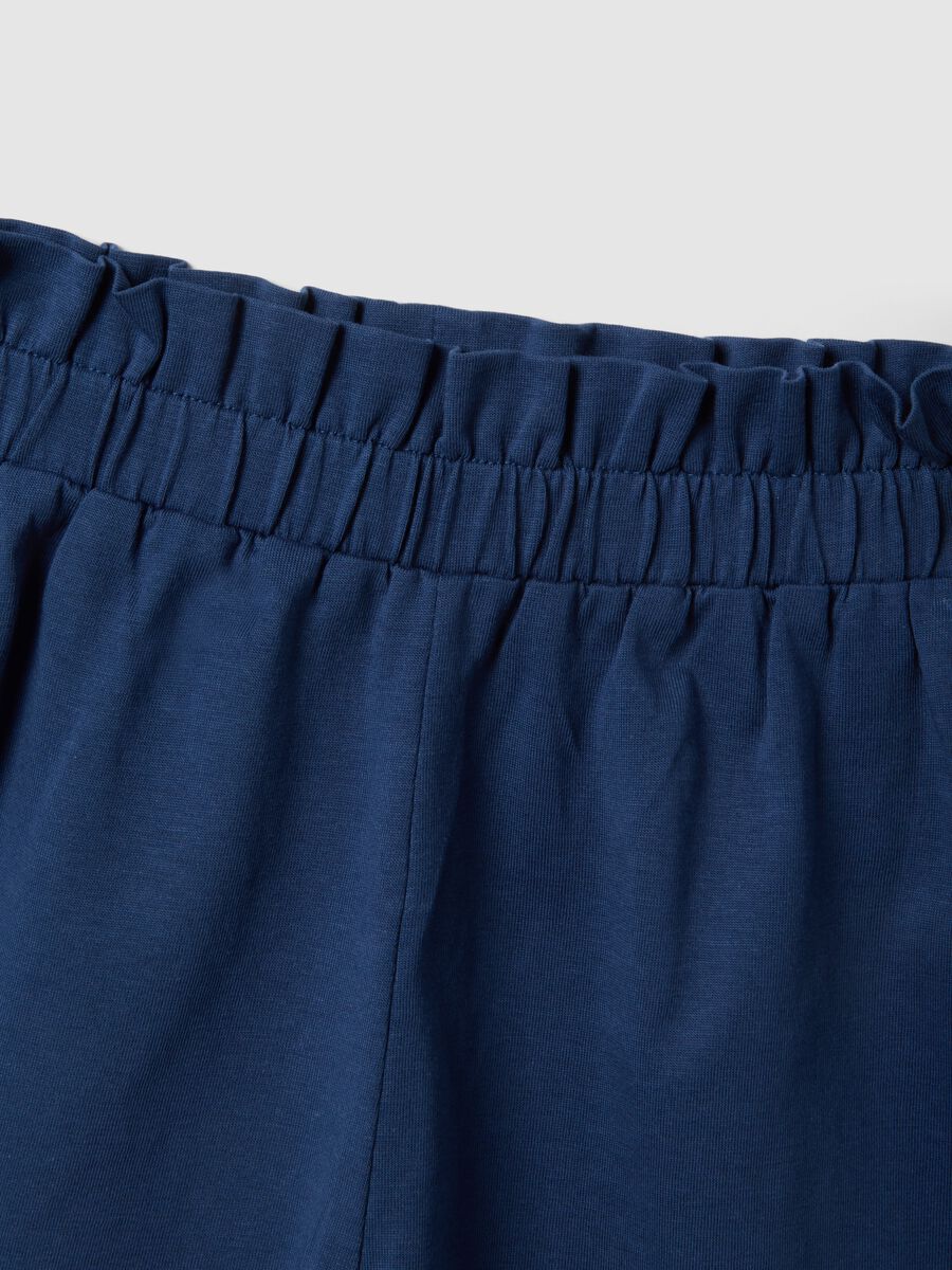 Girls' multicolour pure cotton top and shorts set with regular fit_3