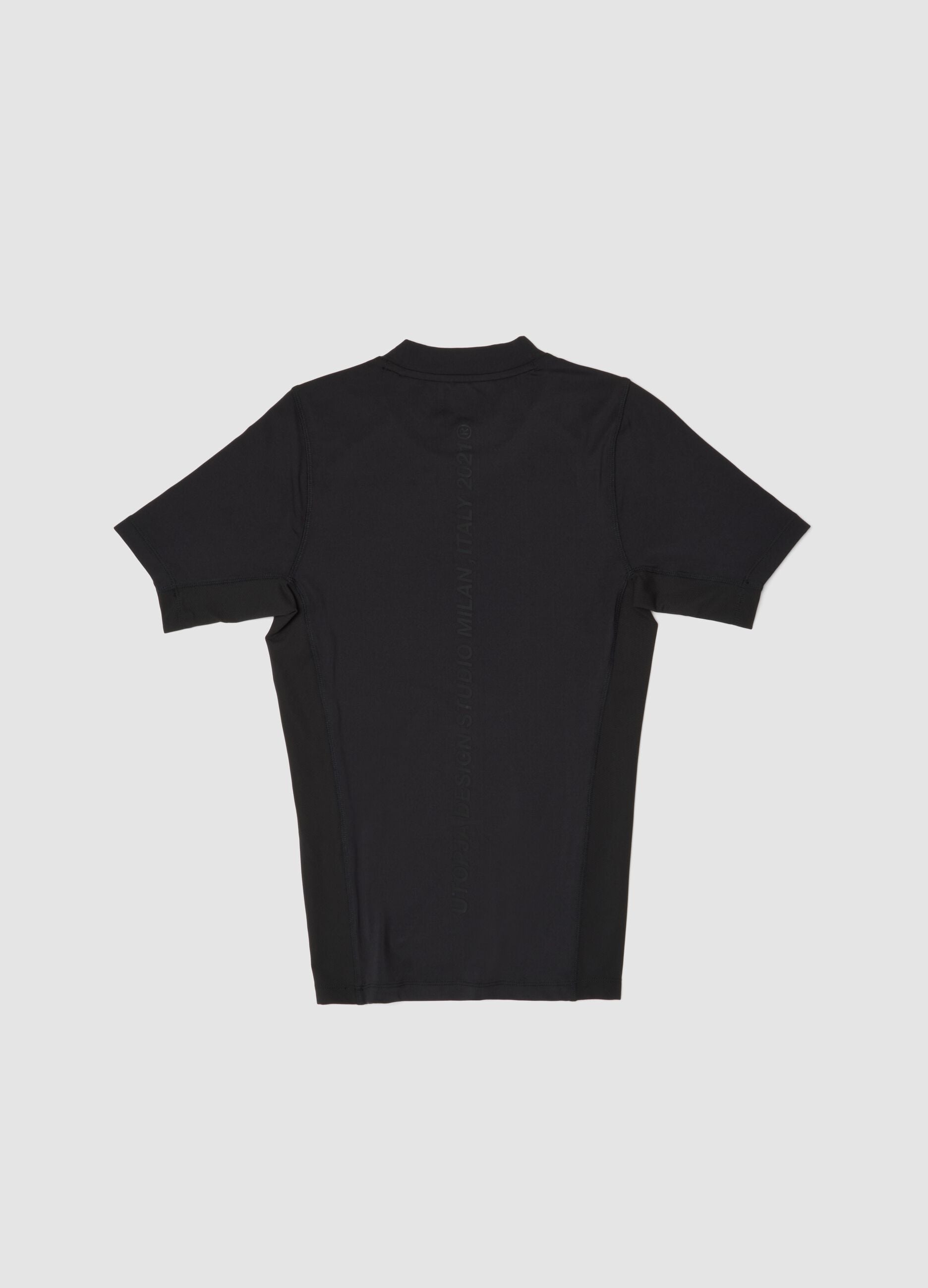 T-shirt t&eacute;cnica justa &ndash; Preta