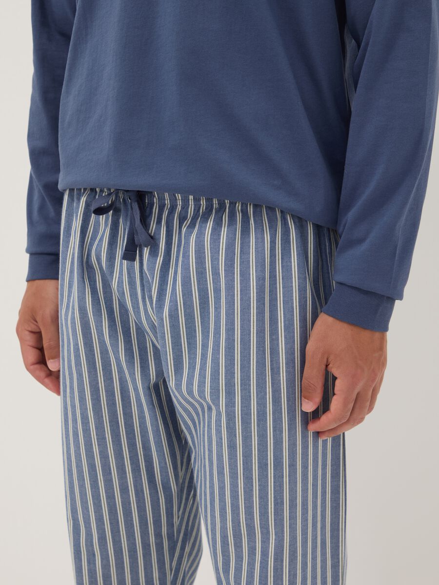 Blauer Pyjama aus reiner Bio-Baumwolle mit Serafino-Kragen, Regular Fit_3