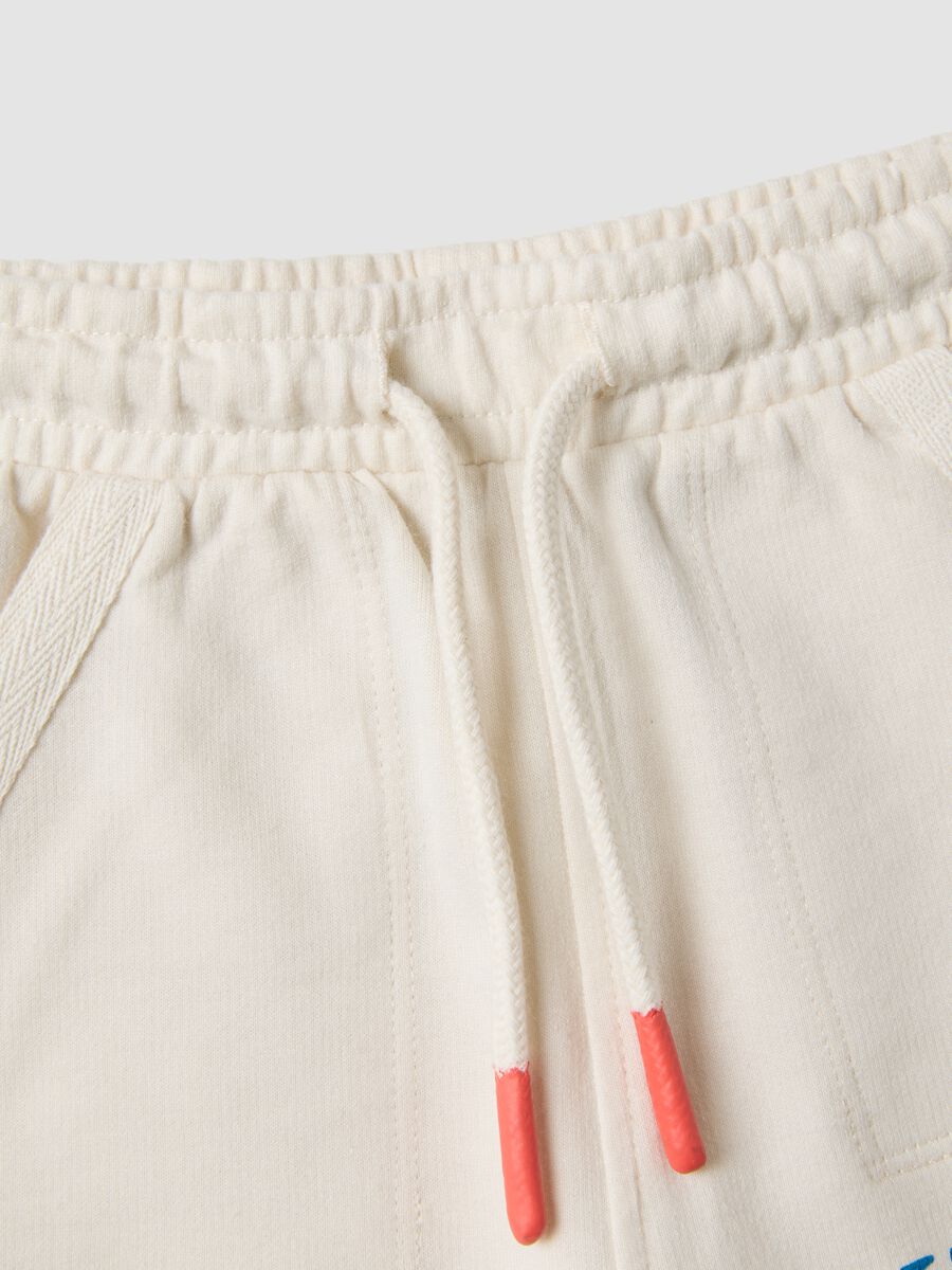 Beige pure cotton shorts with elasticated waist for boys, relaxed fit_3