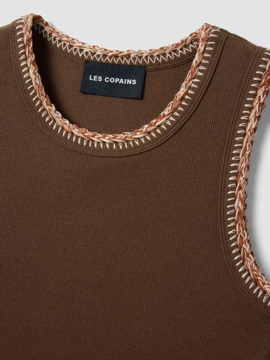 Braunes Tanktop aus Stretch-Baumwolle mit regul&auml;rer Passform und Stickerei-Kanten_5