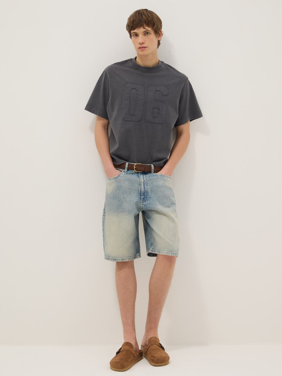 Grey pure cotton regular fit shirt with buttons_2