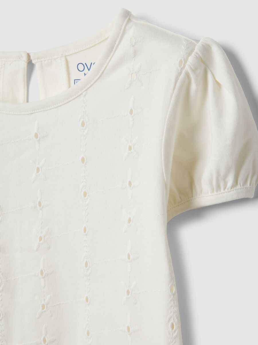 Girls' white pure cotton T-shirt regular fit with embroidery_2