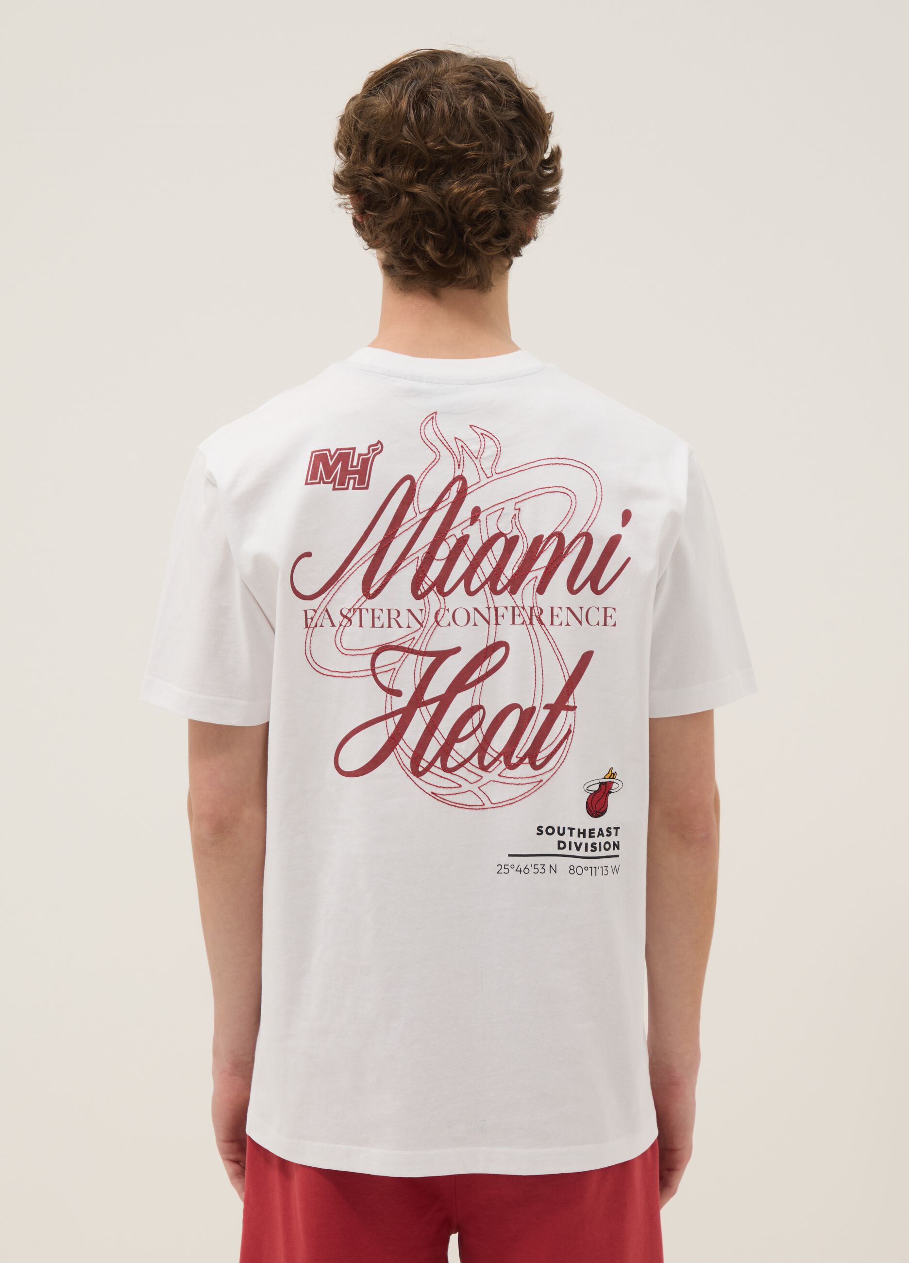 Wei&szlig;es T-Shirt aus reiner Baumwolle mit gesticktem Miami-Heat-Logo