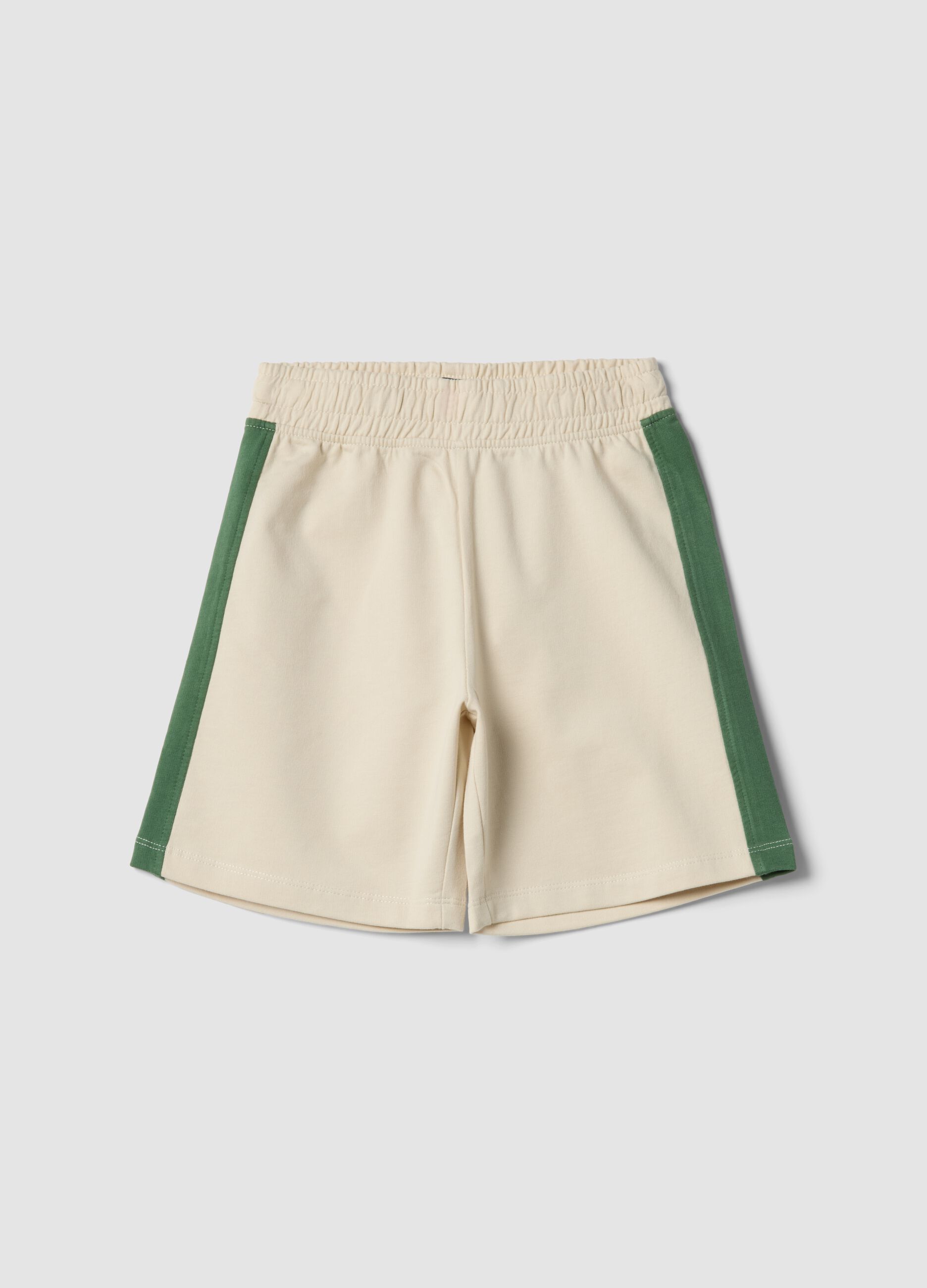 Mehrfarbige Shorts aus reiner Baumwolle im Regular Fit f&uuml;r Jungen