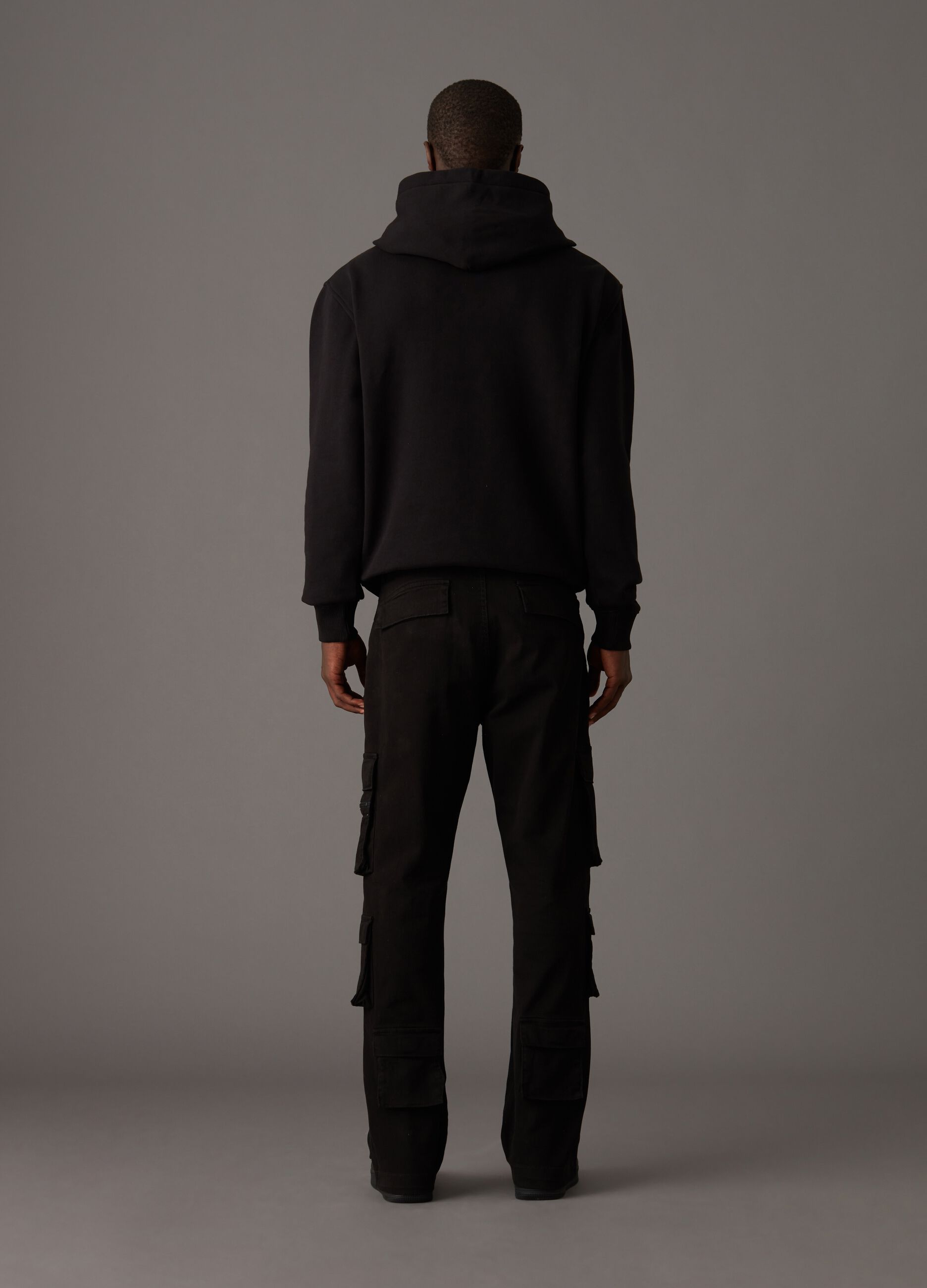 Black Multipocket Cargo Trousers_5