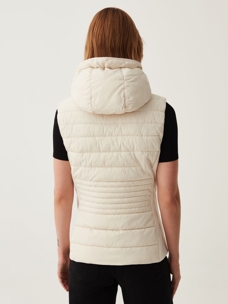 Quilted gilet with hood_2