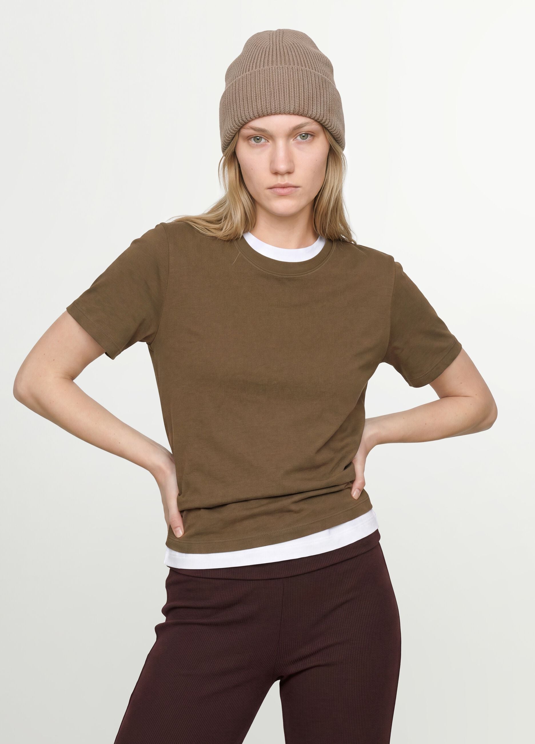 Gr&uuml;nes Rundhals-T-Shirt aus reiner Bio-Baumwolle, Regular Fit