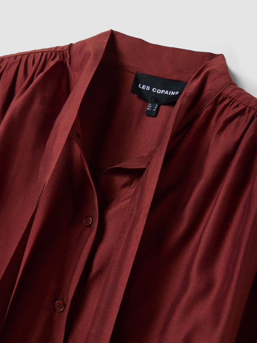 Rote Bluse aus Viskosemix mit Schluppe_1