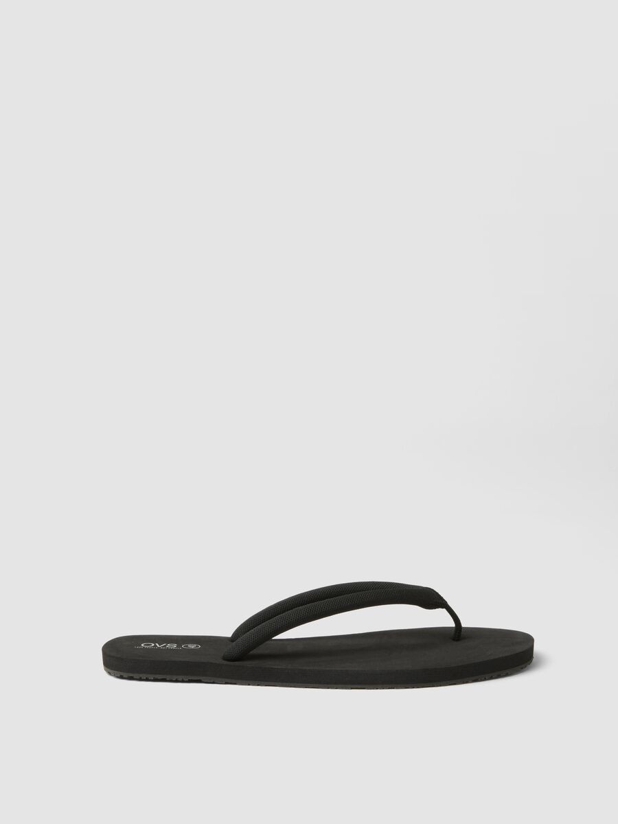 Chanclas negras con tiras anchas_0