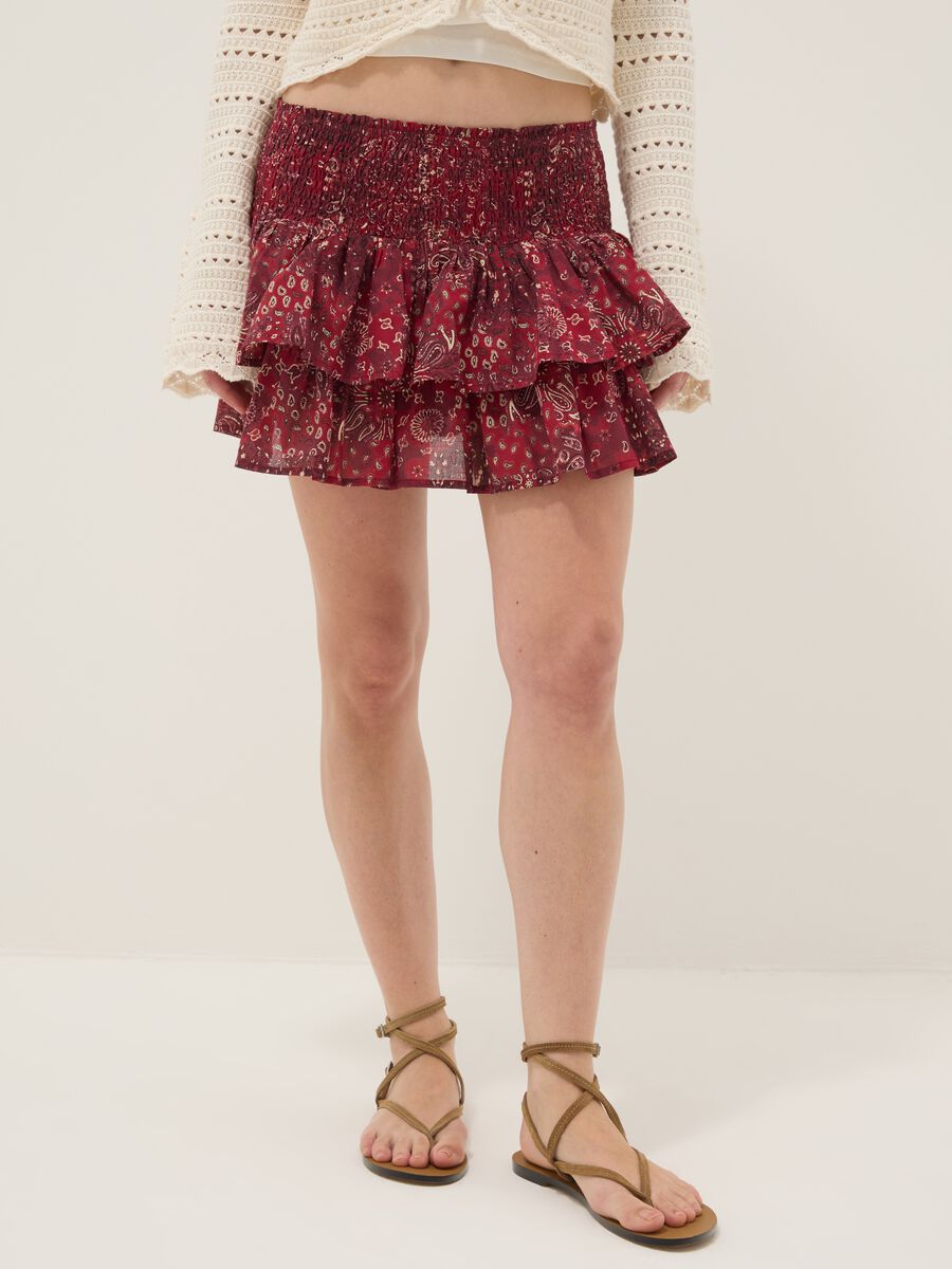 Roter Minirock aus reiner Baumwolle mit R&uuml;schen und Muster_1