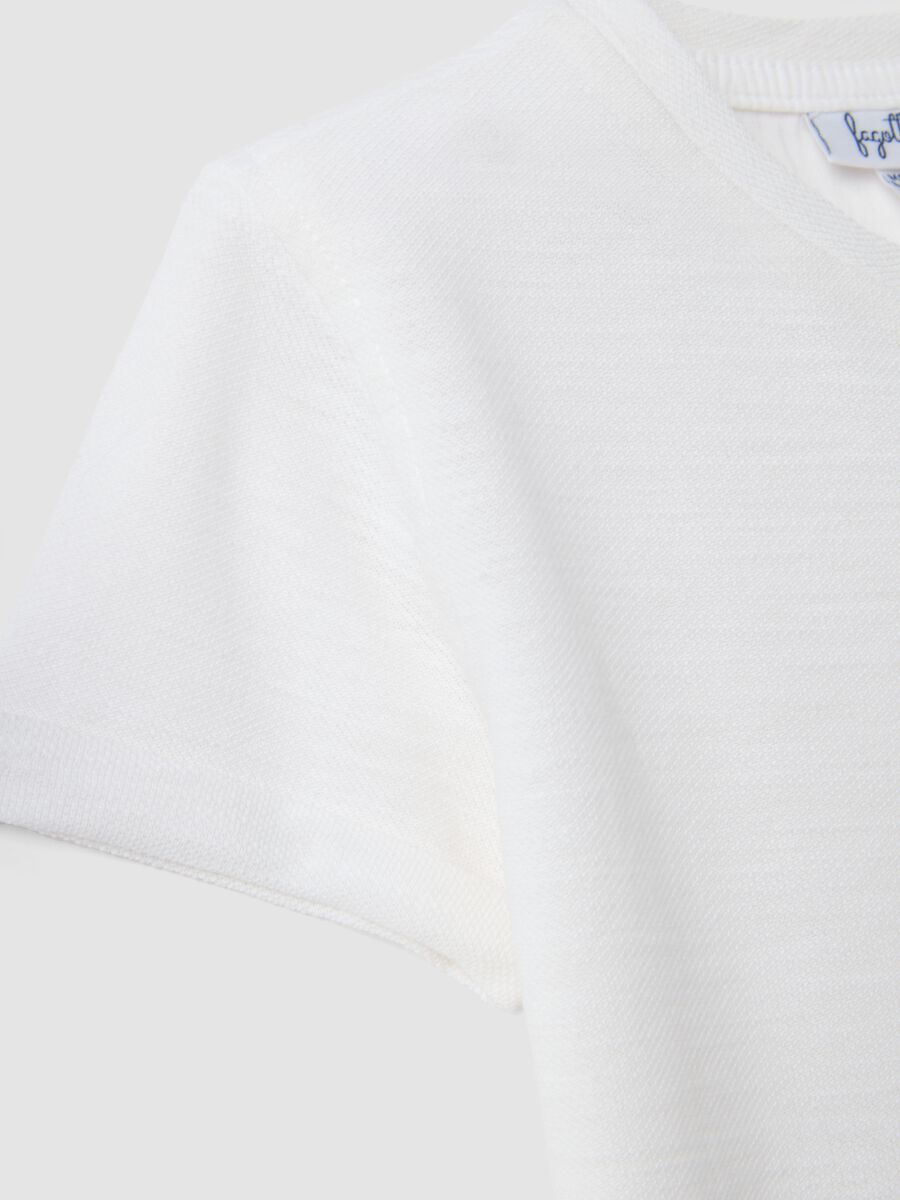 White pure cotton boys' t-shirt with regular fit and pocket_3