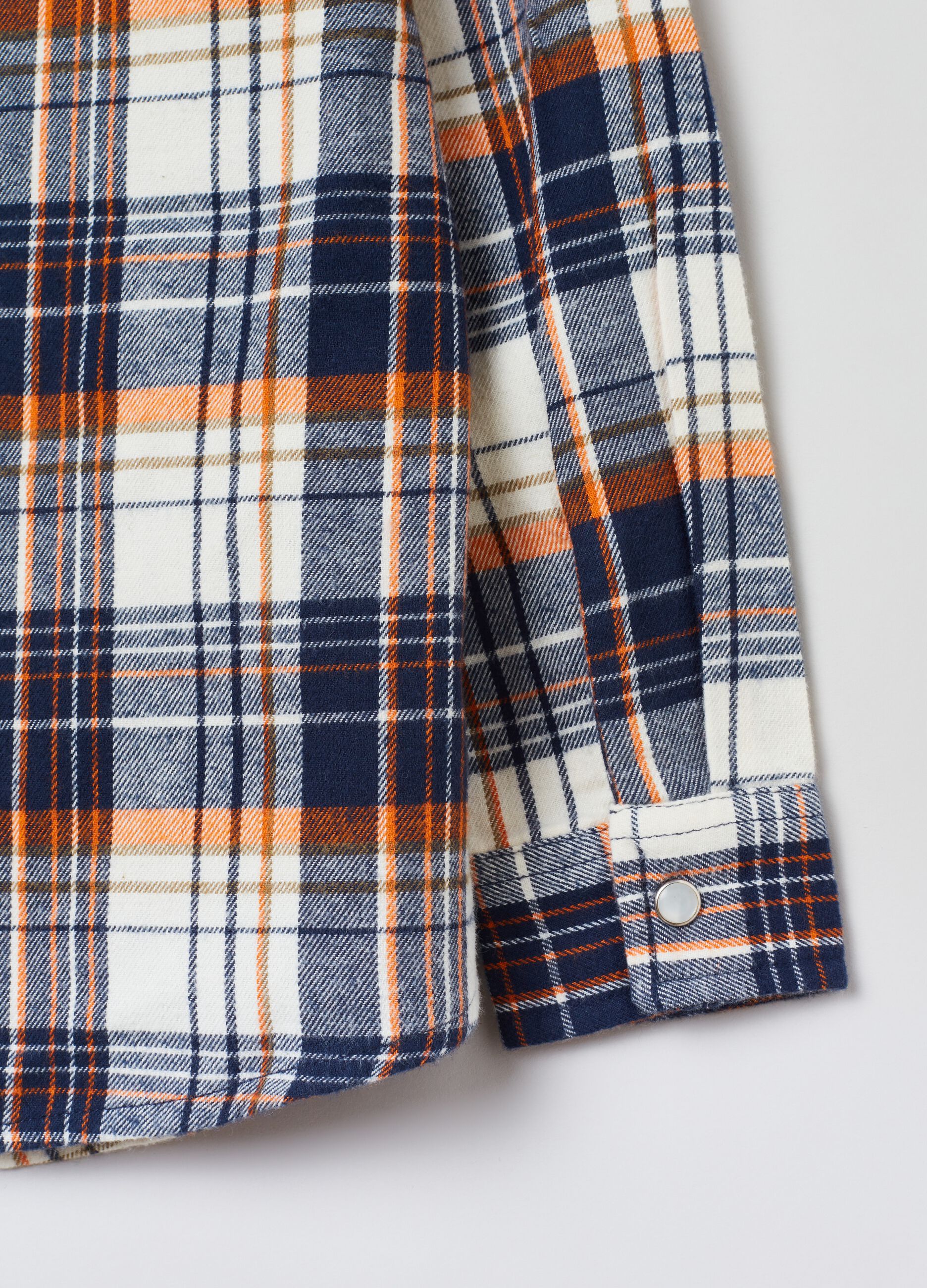 Flannel shirt in check pattern_2