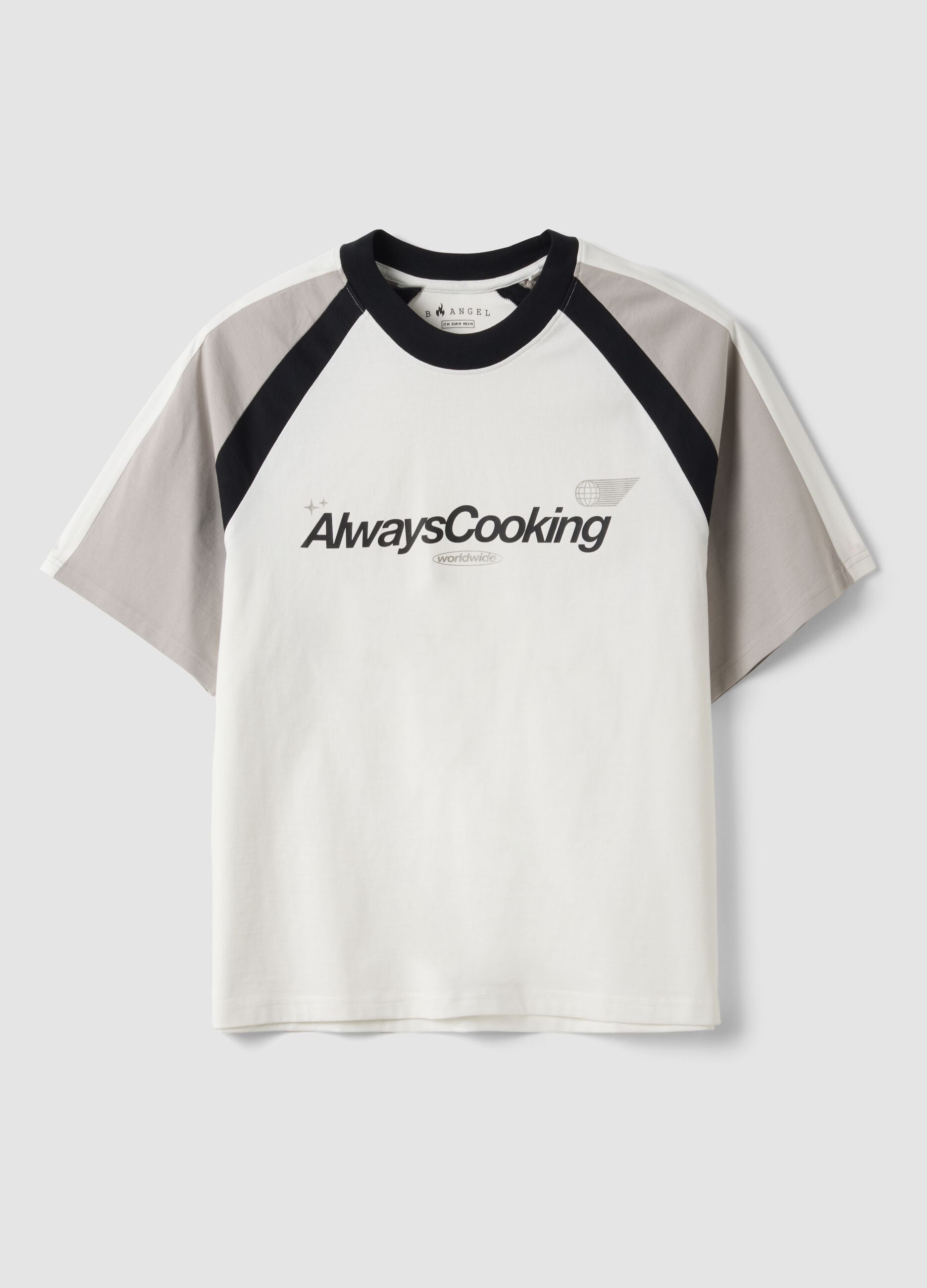 Wei&szlig;es T-Shirt aus reiner Baumwolle mit Rundhalsausschnitt und Schriftzug &bdquo;Always Cooking&ldquo;