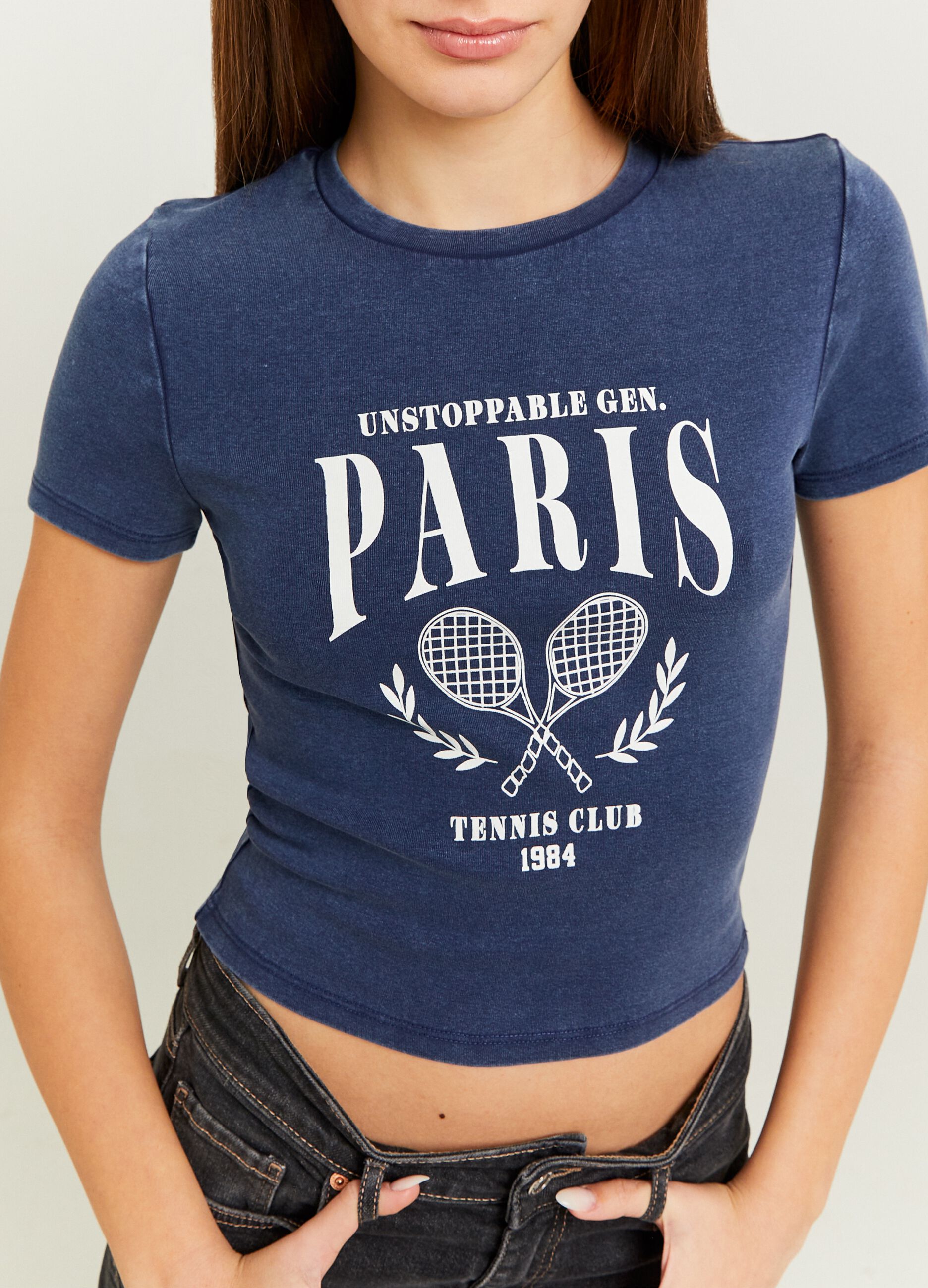 T-shirt with tennis print and round neck