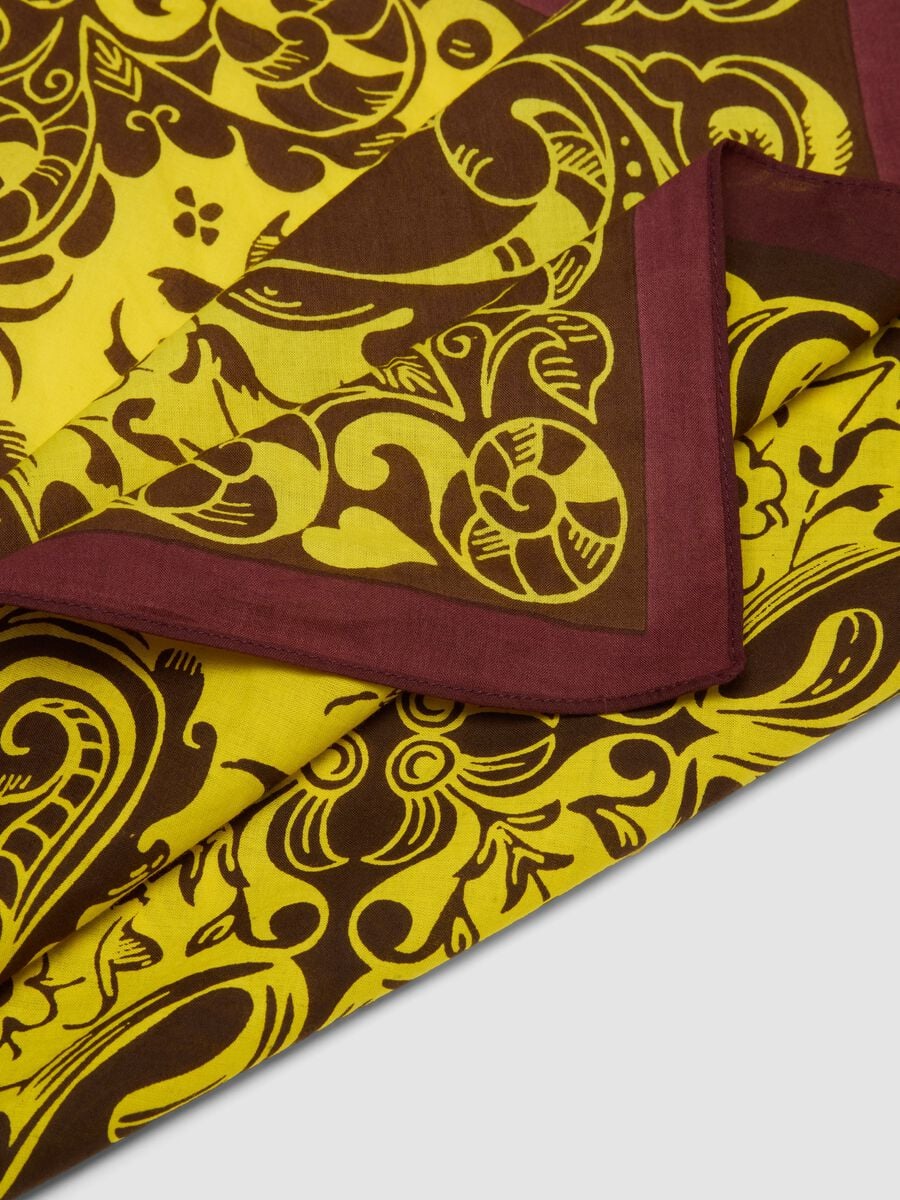 Red pure cotton scarf with ornamental print_3