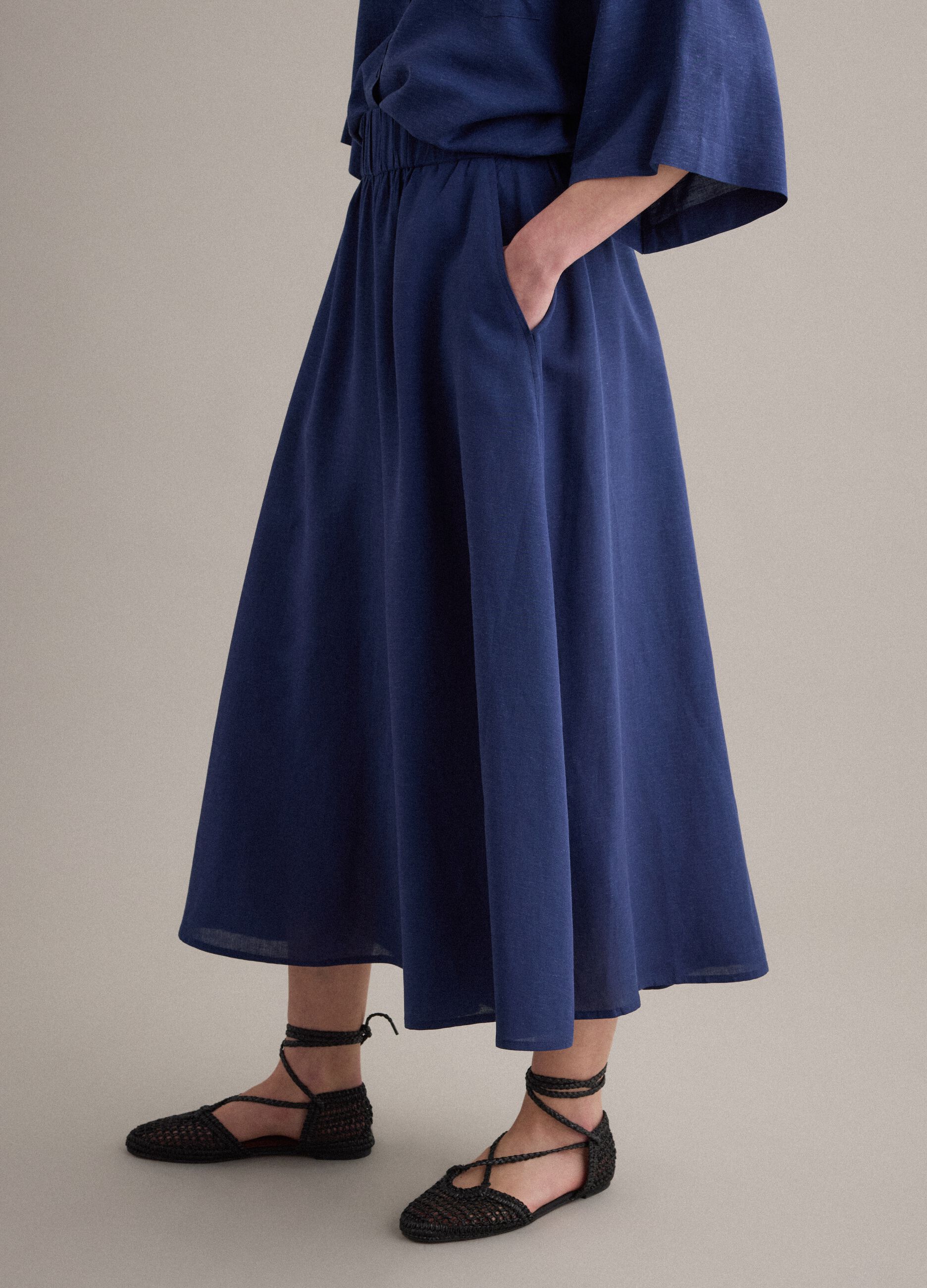 Multicoloured striped skirt in a viscose-linen blend