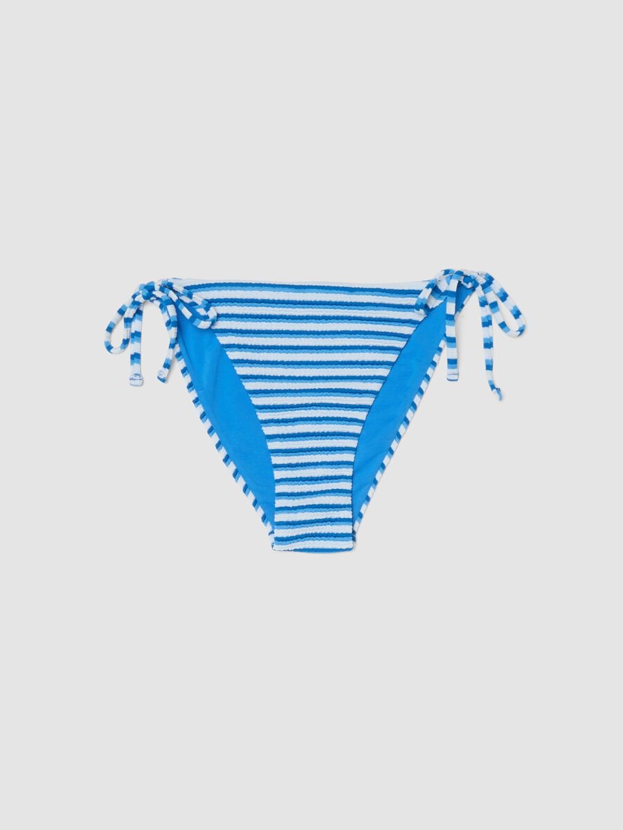 Bas de bikini bleu ray&eacute; en tissu stretch_4