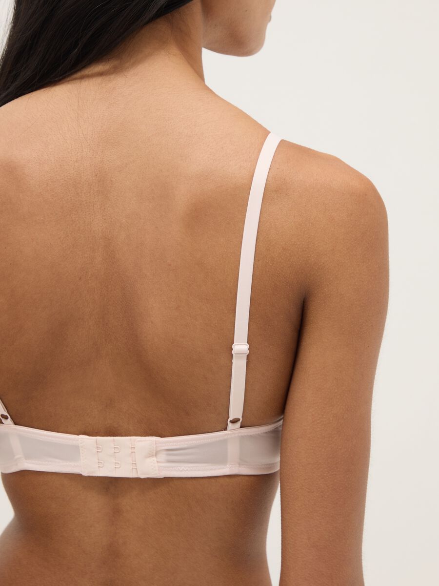 Rosa Triangel-BH mit Spitzendetails_2