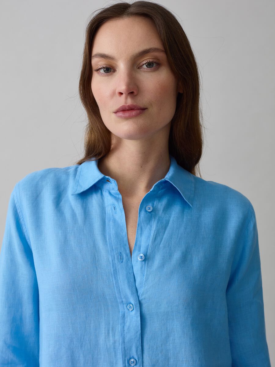 Relaxed-fit shirt in solid colour linen_1