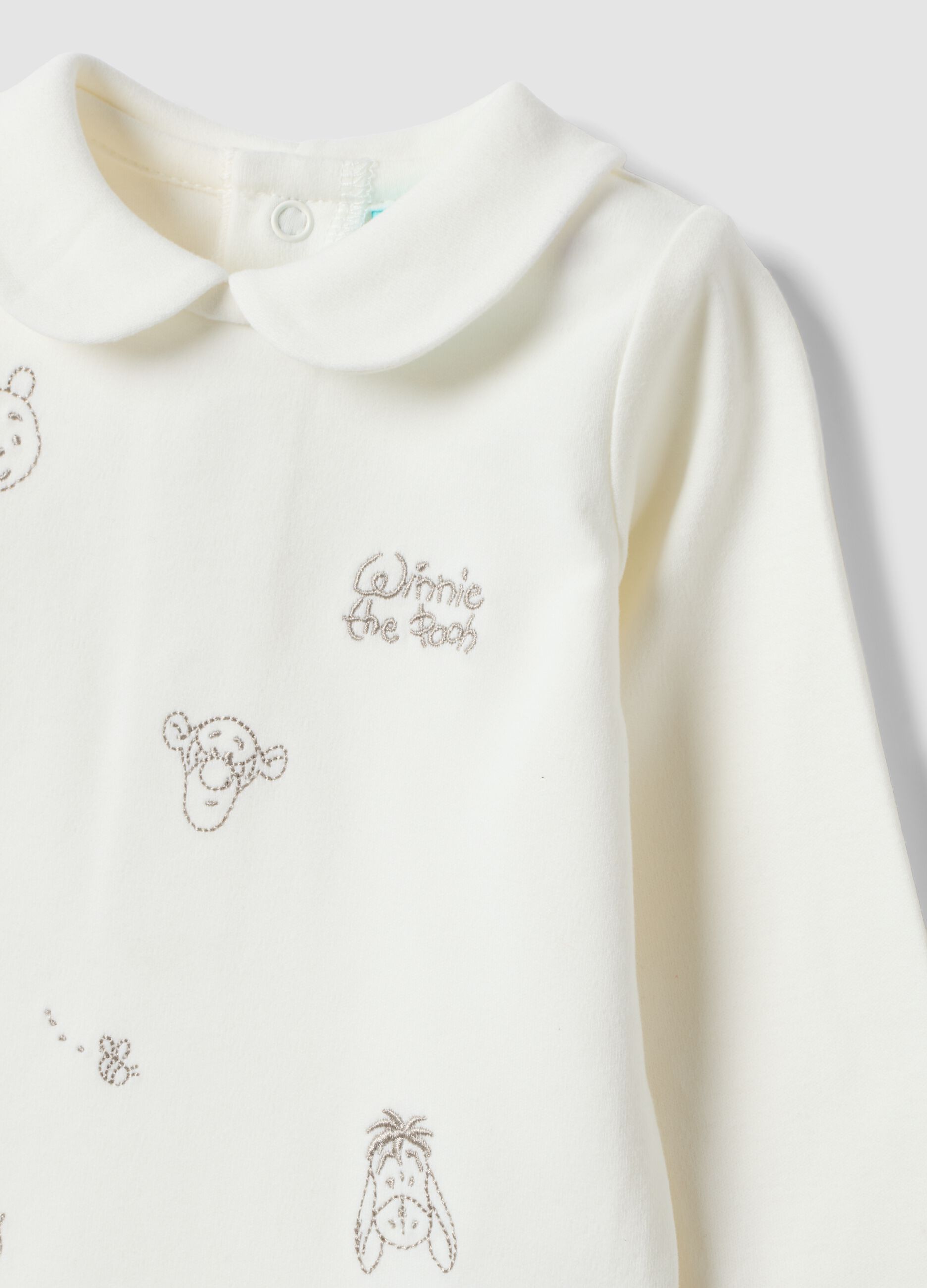 Wei&szlig;er Baby-Body aus reiner Bio-Baumwolle mit Kragen und Winnie‑the‑Pooh-Print