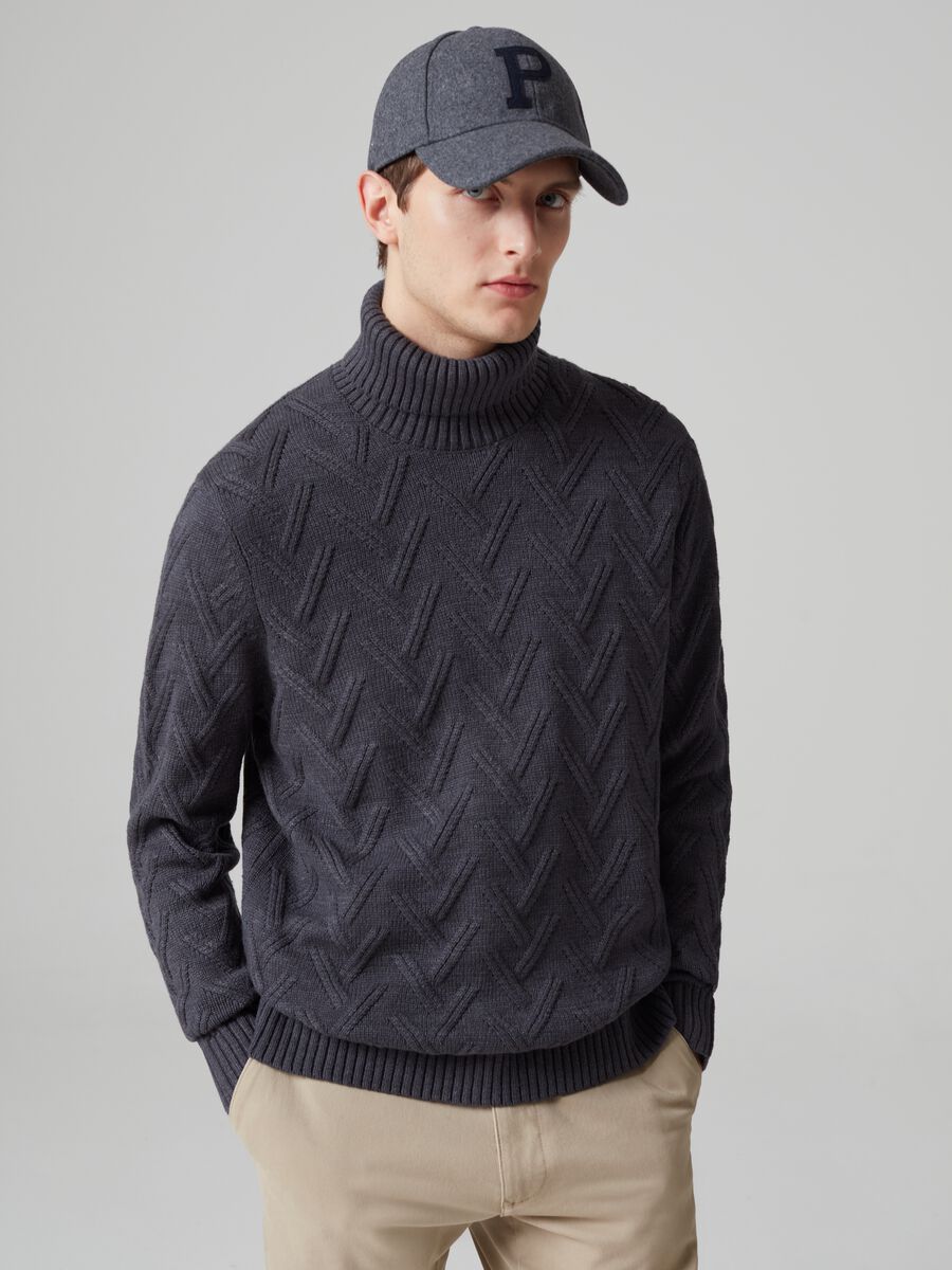 Turtle-neck herringbone pullover_1