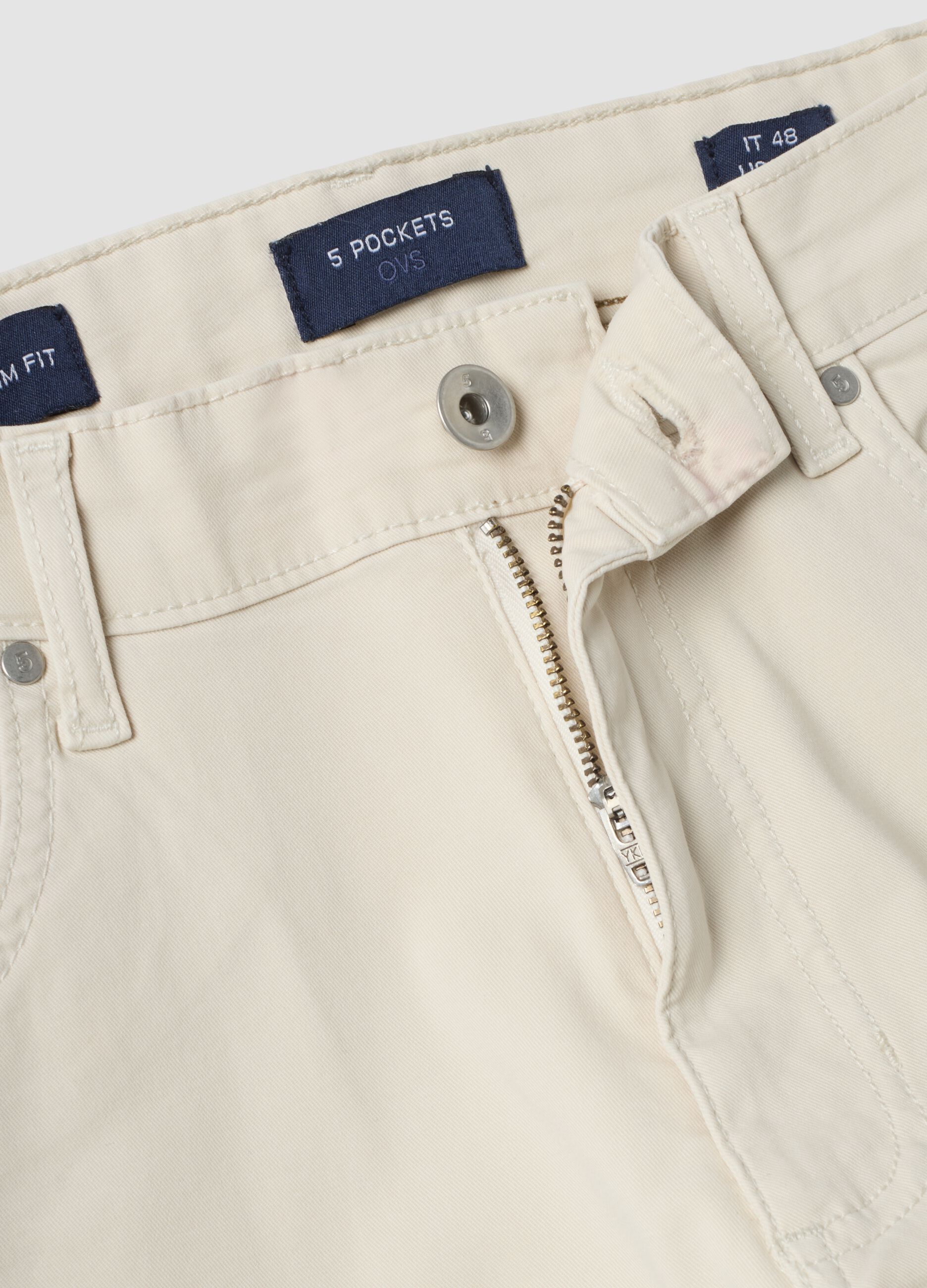 Beige Slim-Fit-Hose aus Stretch-Baumwolltwill