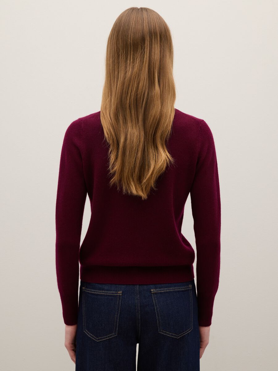 Red crew neck sweater in pure cashmere regular fit_2