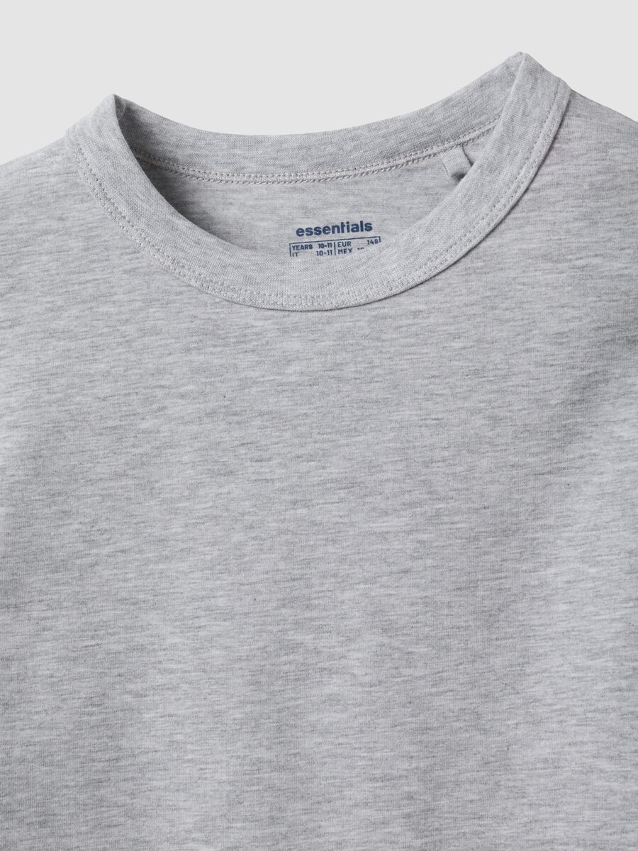 Graues T-Shirt aus Bio-Baumwolle und elastischer Viskose mit Rippkragen f&uuml;r M&auml;dchen_6