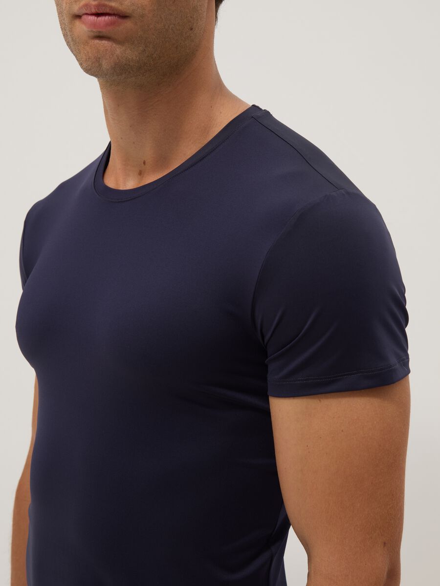 Pack de 2 camisetas azules de tejido el&aacute;stico_3
