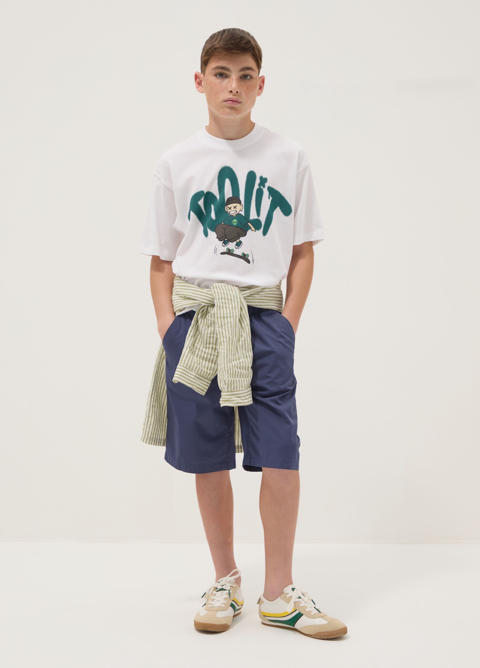 Blue pure cotton shorts with elasticated waist