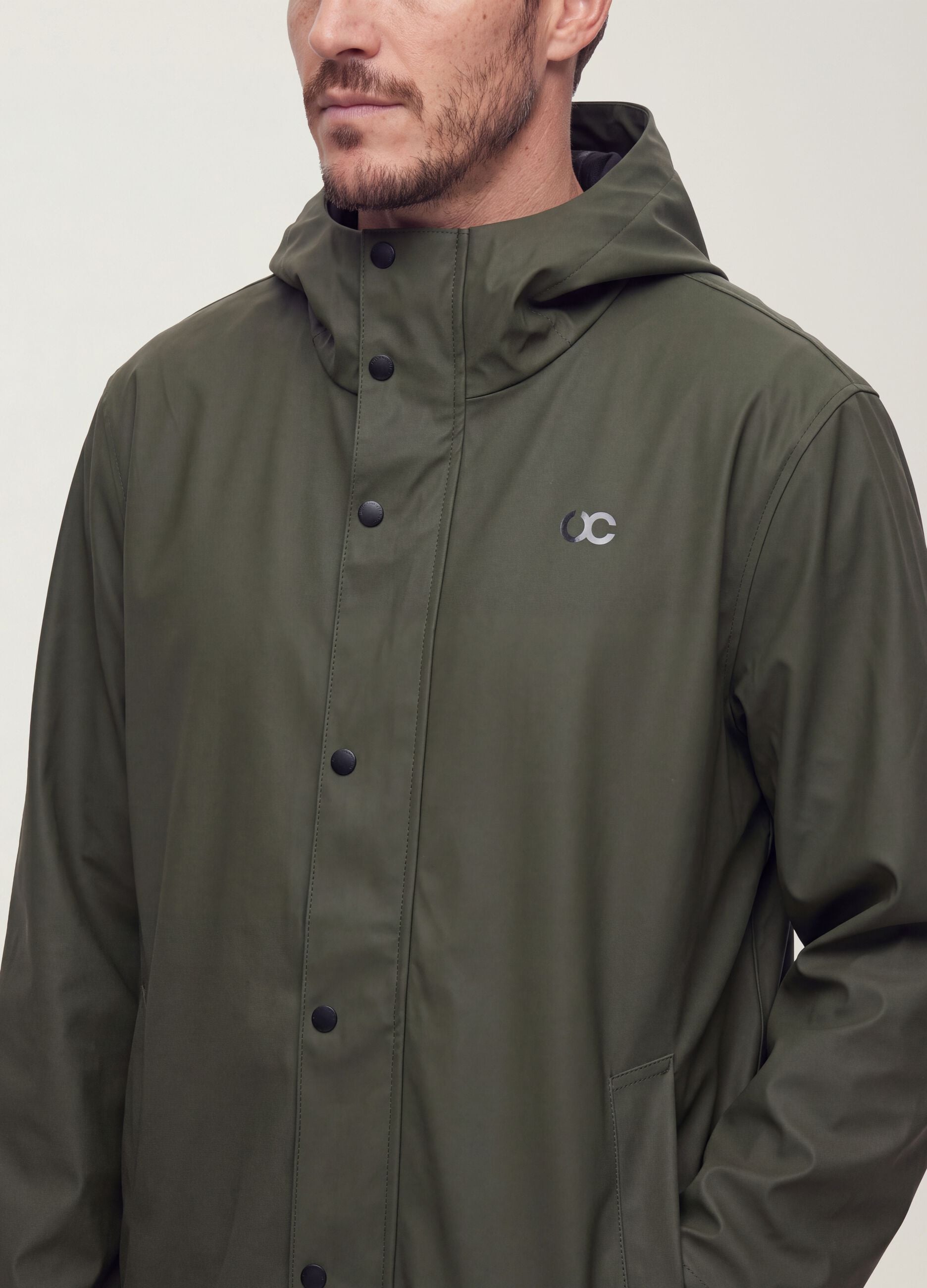 Imperme&aacute;vel verde regular fit com fecho