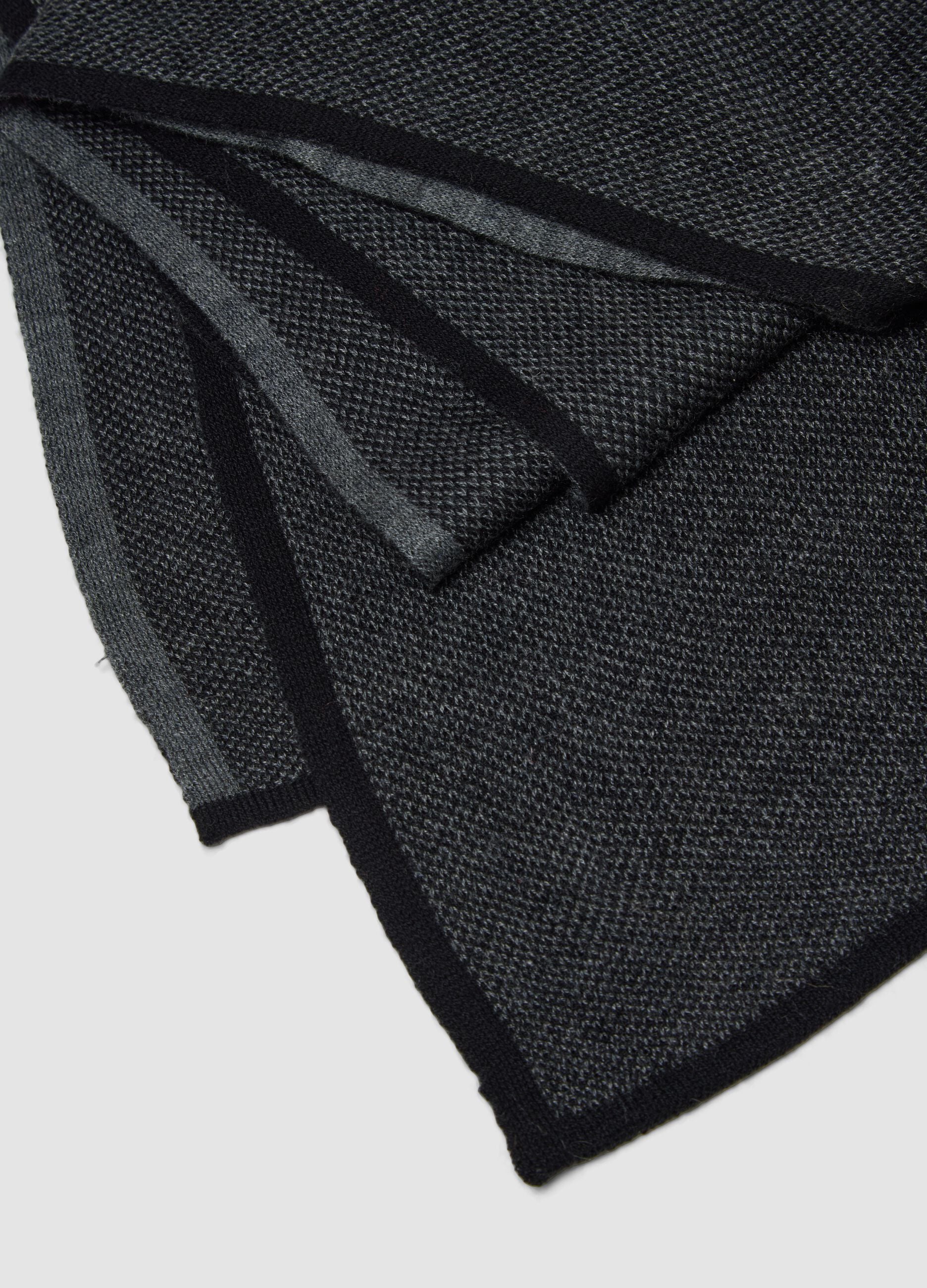 Grey and black knitted wool-blend scarf