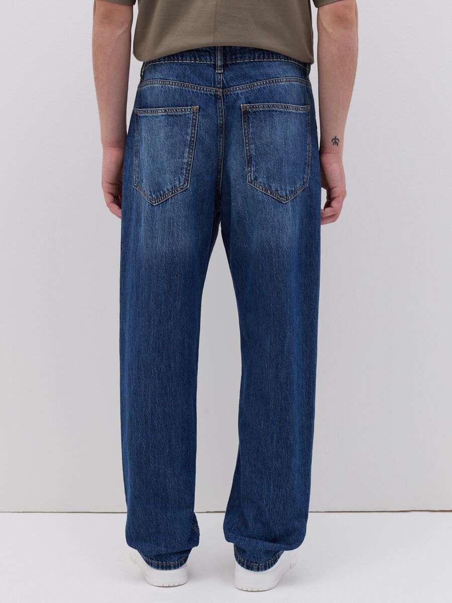Baggy-fit jeans with five pockets_3