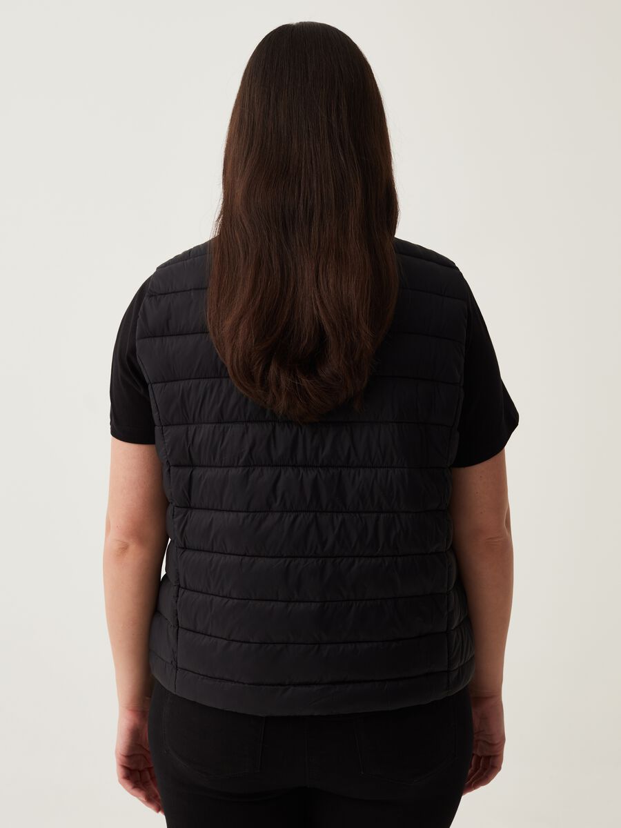 Curvy ultralight gilet with high neck_2