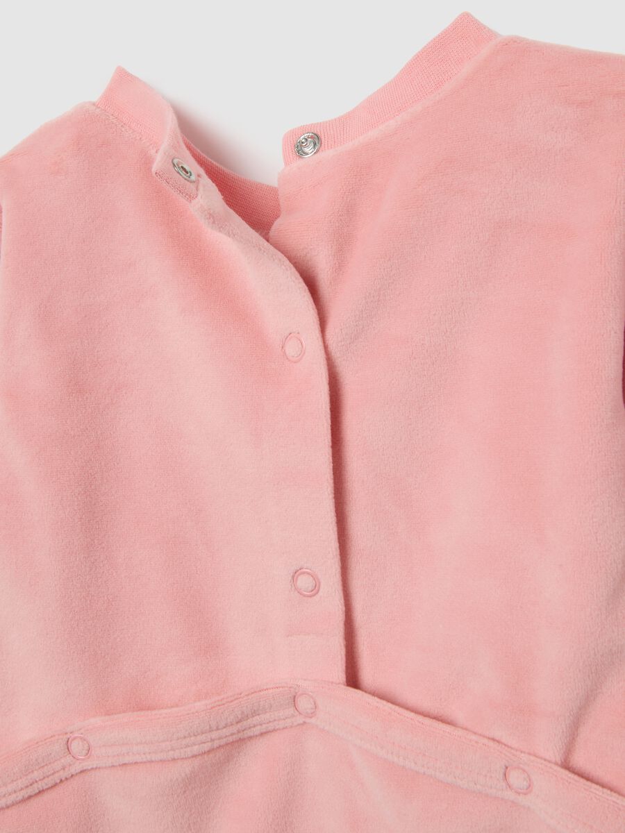 Newborn multicolour jumpsuit twin pack with prints and long sleeves_3