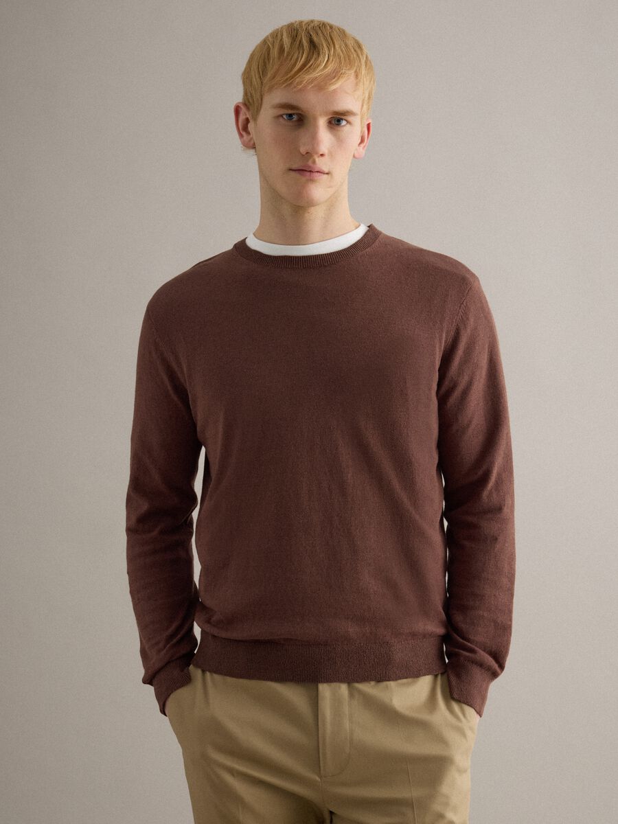 Brown cotton and linen crew neck pullover regular fit_1