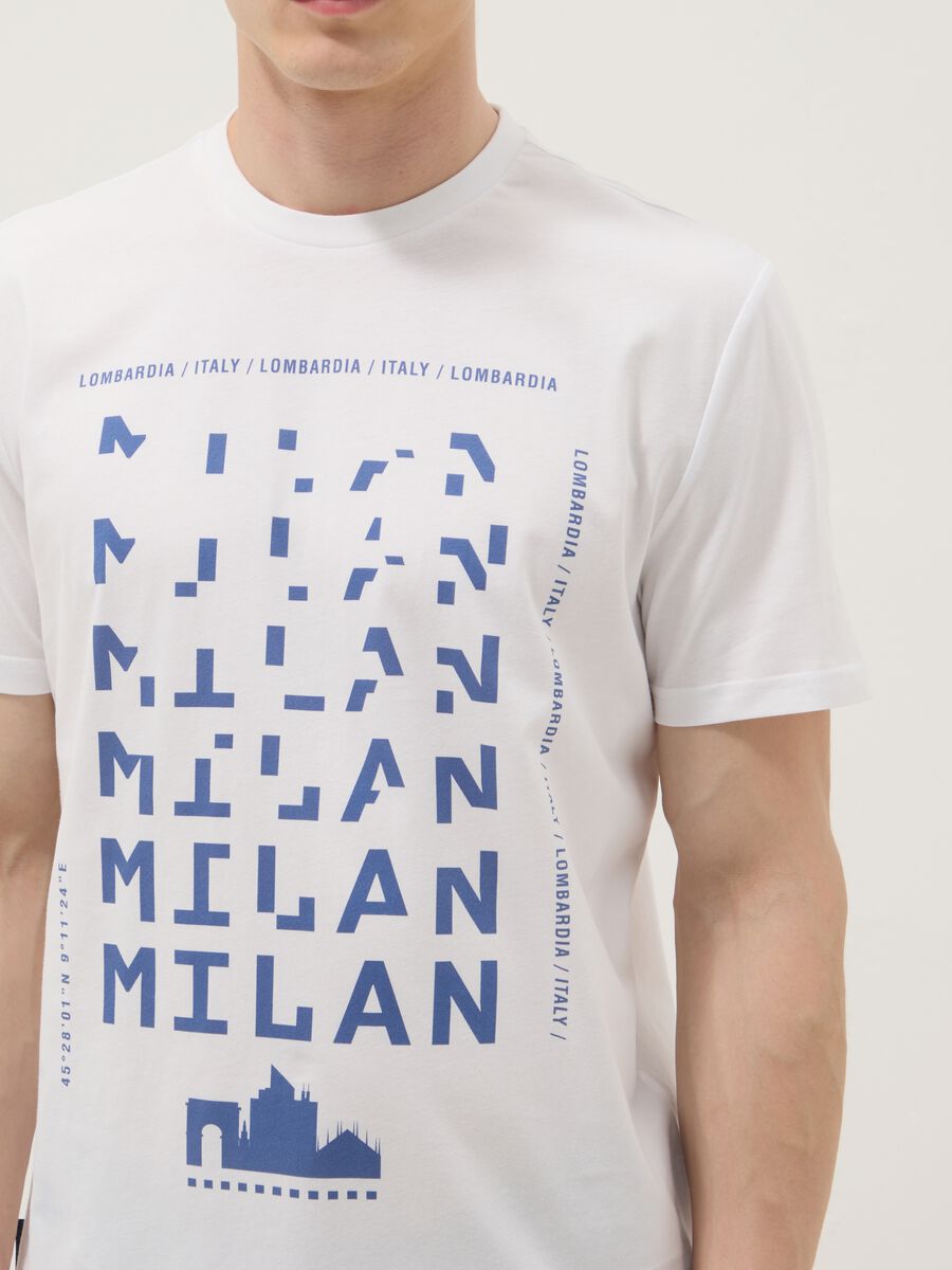 Wei&szlig;es T-Shirt aus reiner Baumwolle mit Print, Regular Fit_2