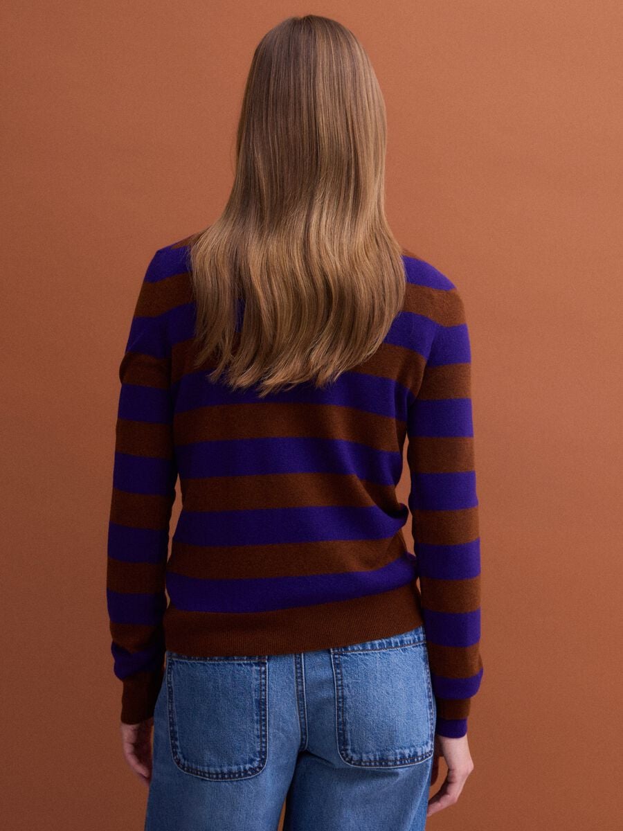 Purple pure wool striped crew-neck jumper_3