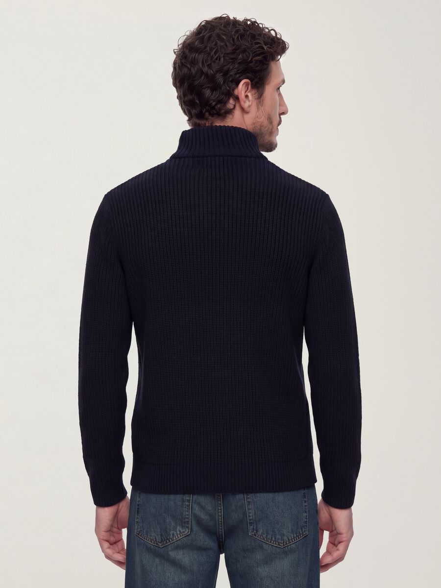 Cardigan azul-marinho em malha canelada com gola e fecho de correr, corte regular_3