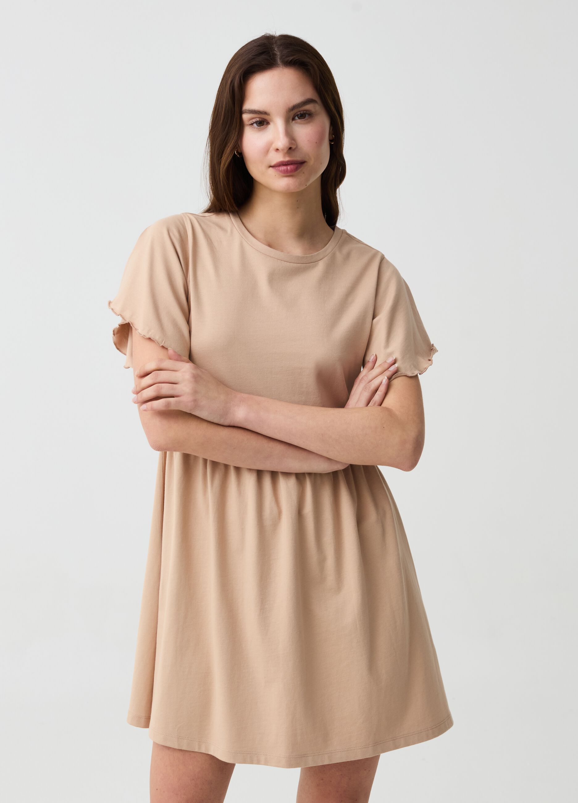 Essential short dress with butterfly sleeves