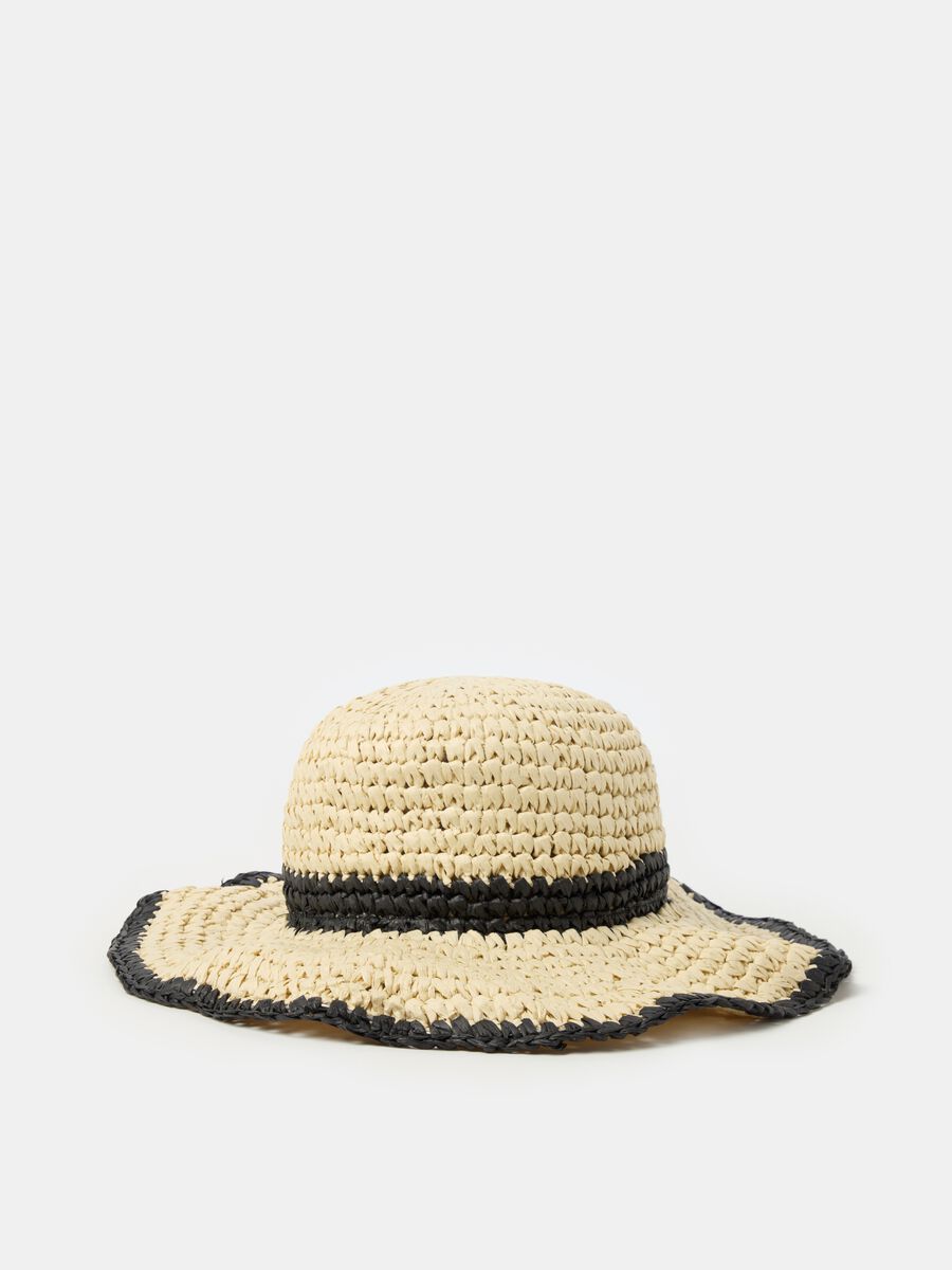 Wide-brimmed straw hat_0