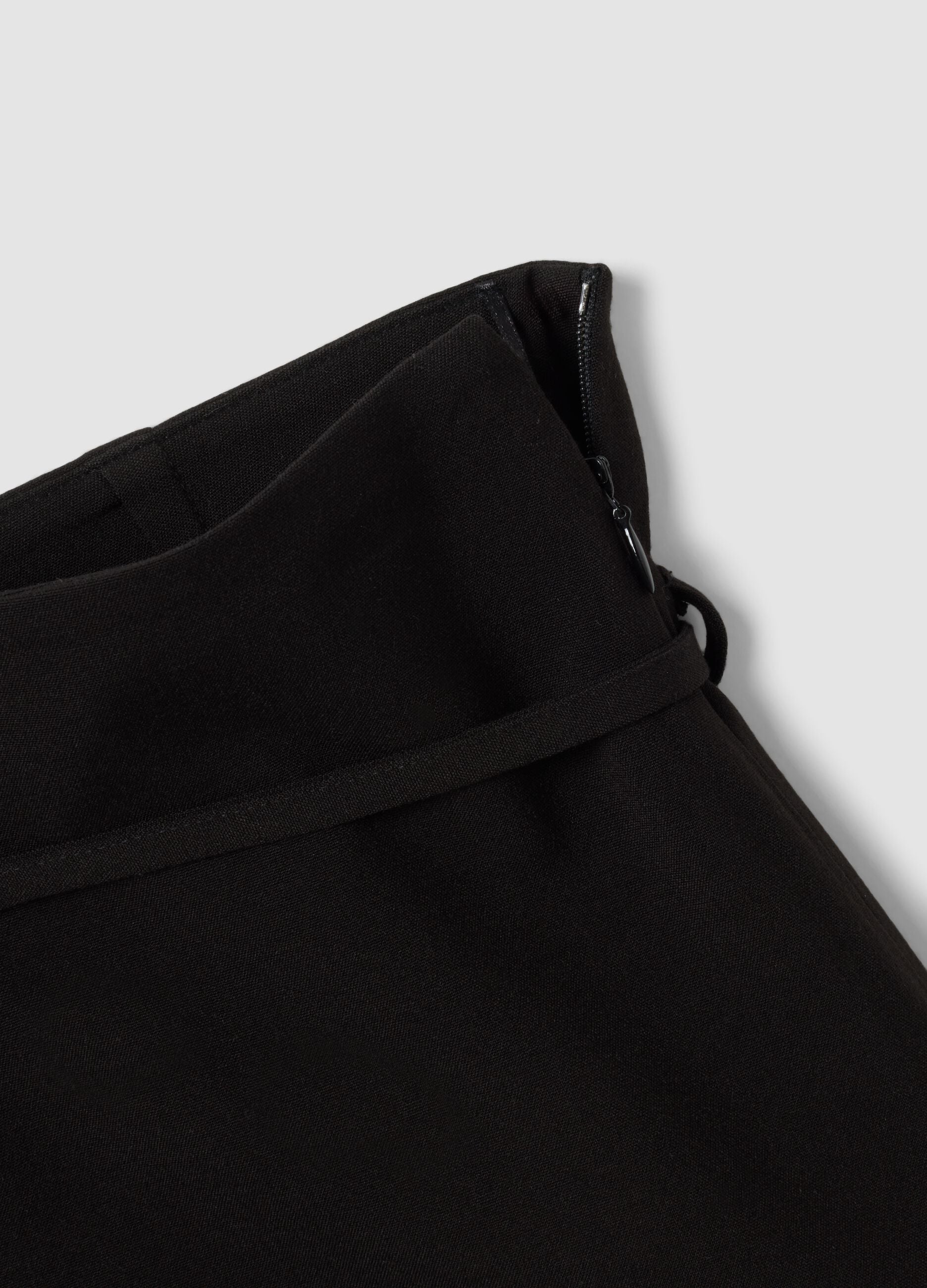 &Mu;&alpha;ύ&rho;&eta; &mu;ί&nu;&iota; &phi;&omicron;ύ&sigma;&tau;&alpha; &alpha;&pi;ό &epsilon;&lambda;&alpha;&sigma;&tau;&iota;&kappa;ή &beta;&iota;&sigma;&kappa;ό&zeta;&eta; &mu;&epsilon; &zeta;ώ&nu;&eta;